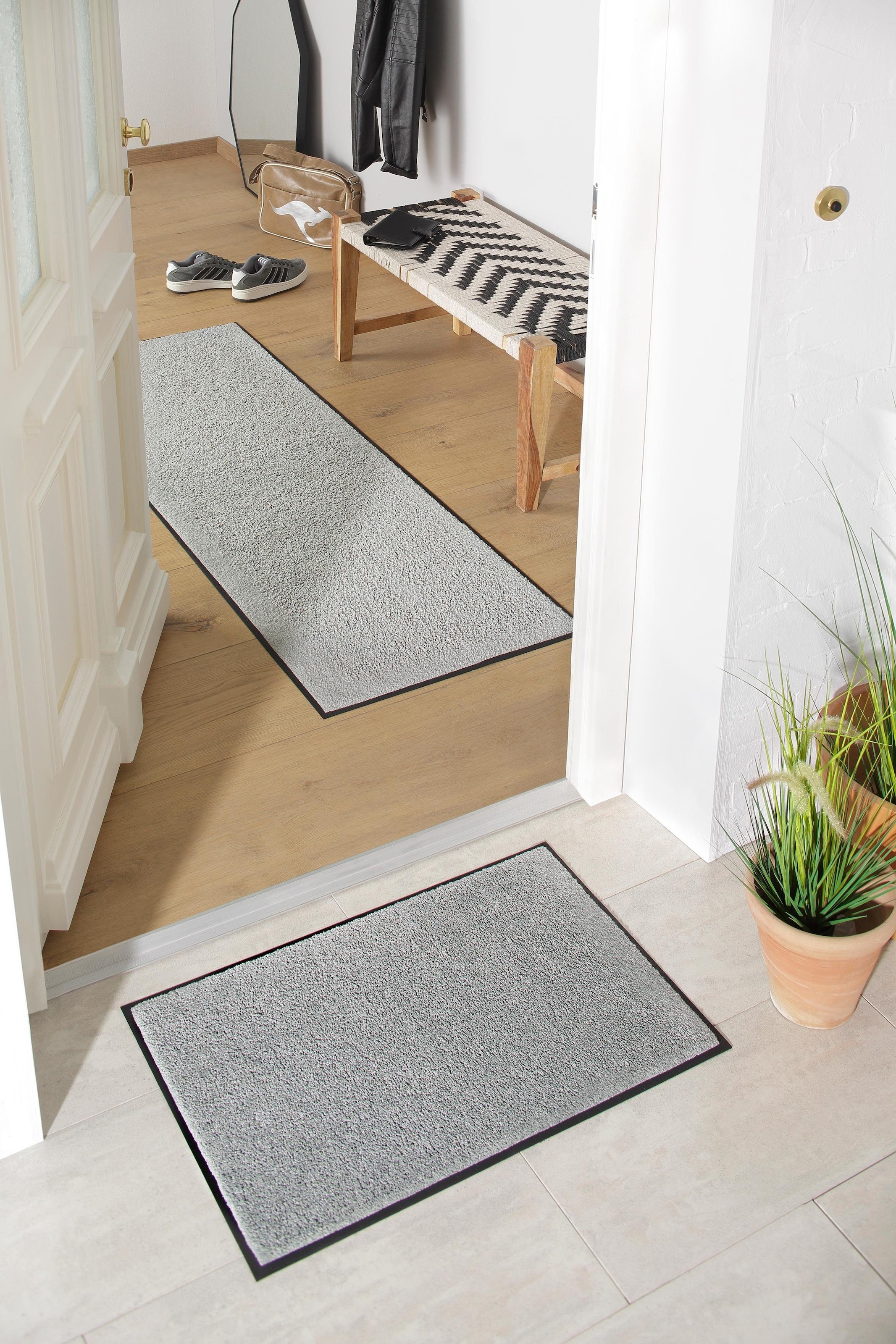 my home Fußmatte »Lavea«, rechteckig, 9 mm Höhe, Schmutzfangmatte, Uni-Farben, In- und Outdoor-Teppich, waschbar