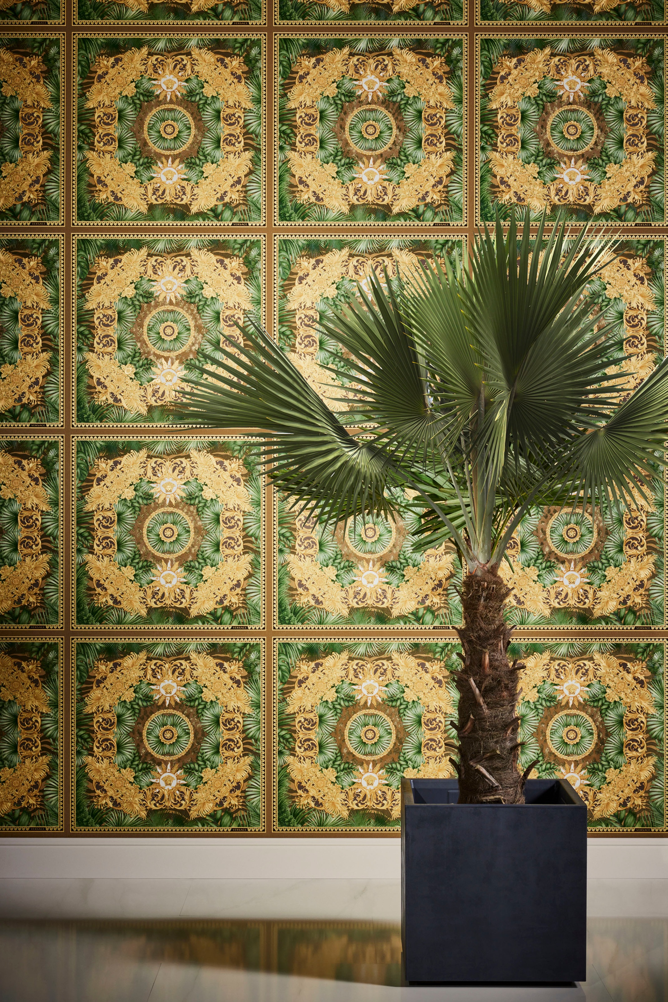Versace Vliestapete »Wallpaper Versace 5 Design«, leicht glänzend-gemustert-abstrakt, Dschungel auffallende Fliesen-Tapete Tapeten Wohnzimmer Schlafzimmer