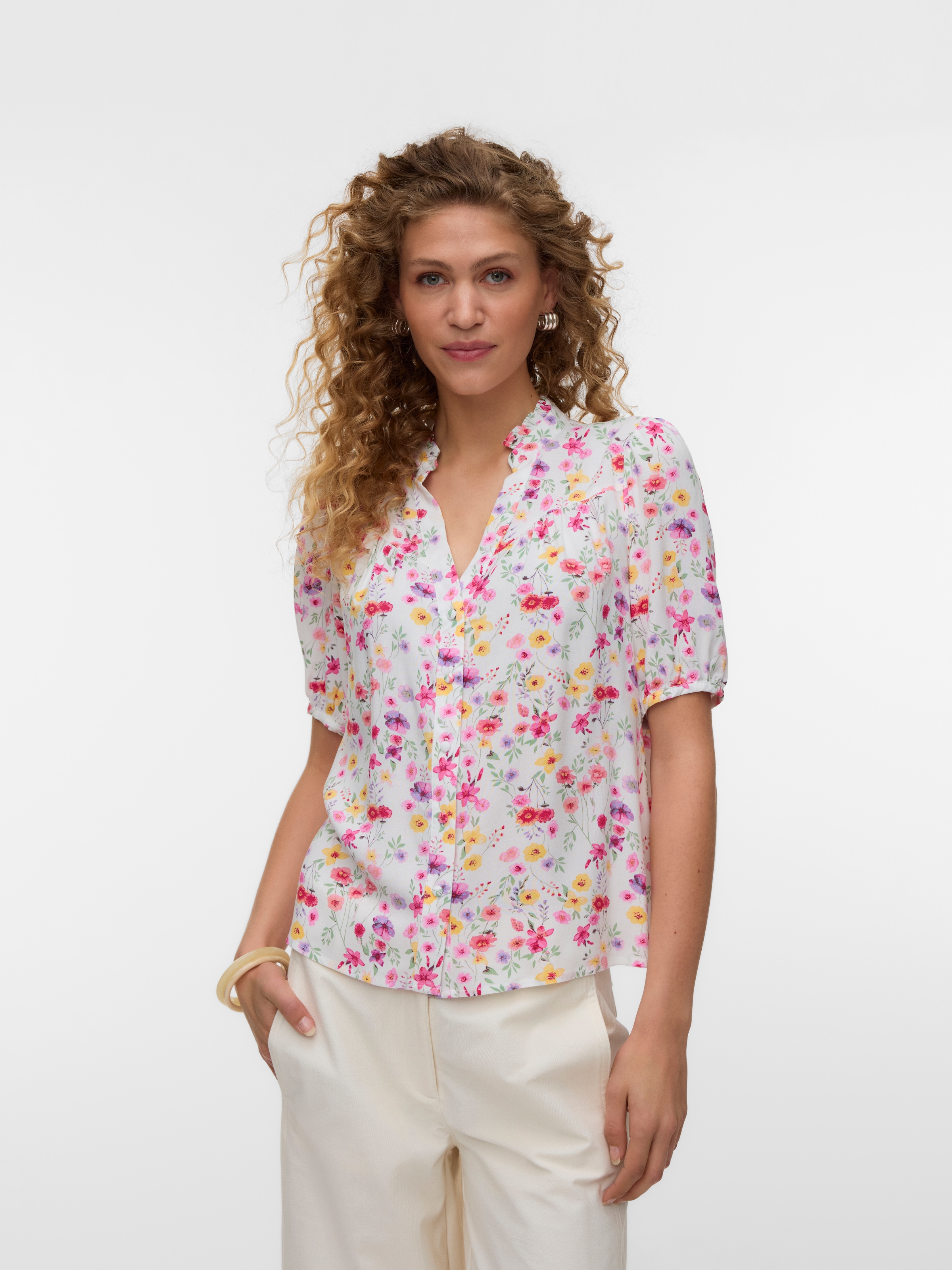 Vero Moda Kurzarmbluse »VMEASY JOY 2/4 V-NECK FRILL TOP WVN« Viskose, normal geschnitten