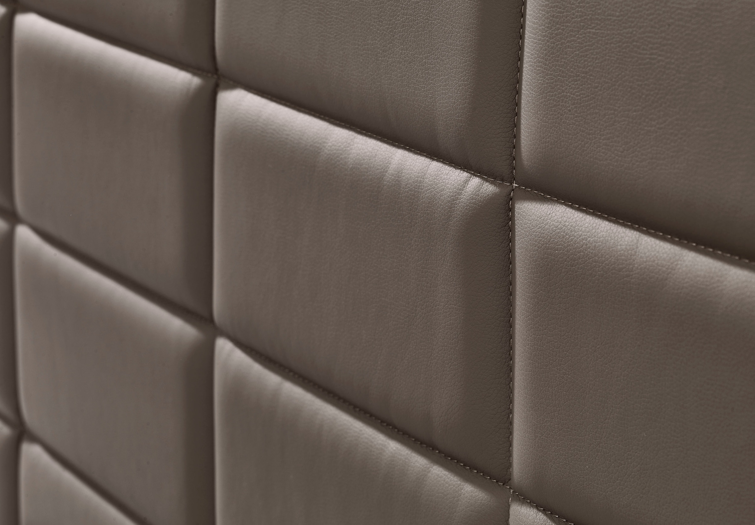 INOSIGN Boxspringbett »Lethbridge«, inkl. Bettkasten und Topper, zwei Matratzenarten in H2