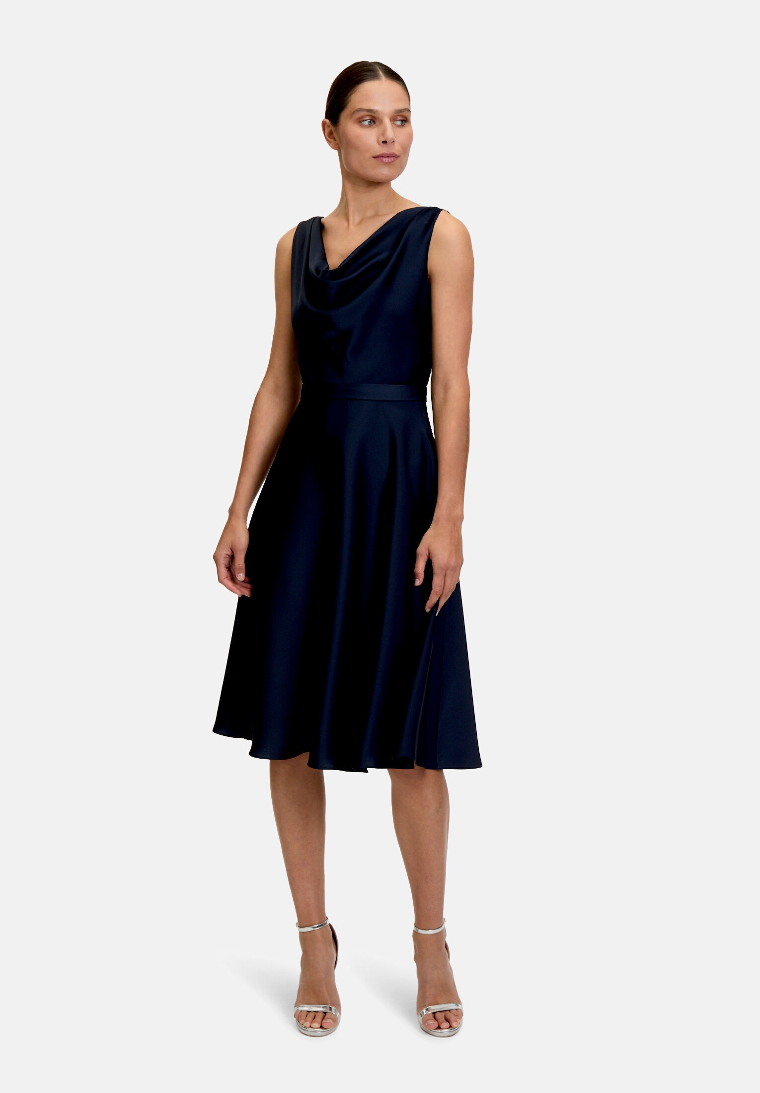 Vera Mont Cocktailkleid »Damen mit Wasserfallausschnitt« Nahttasche Form