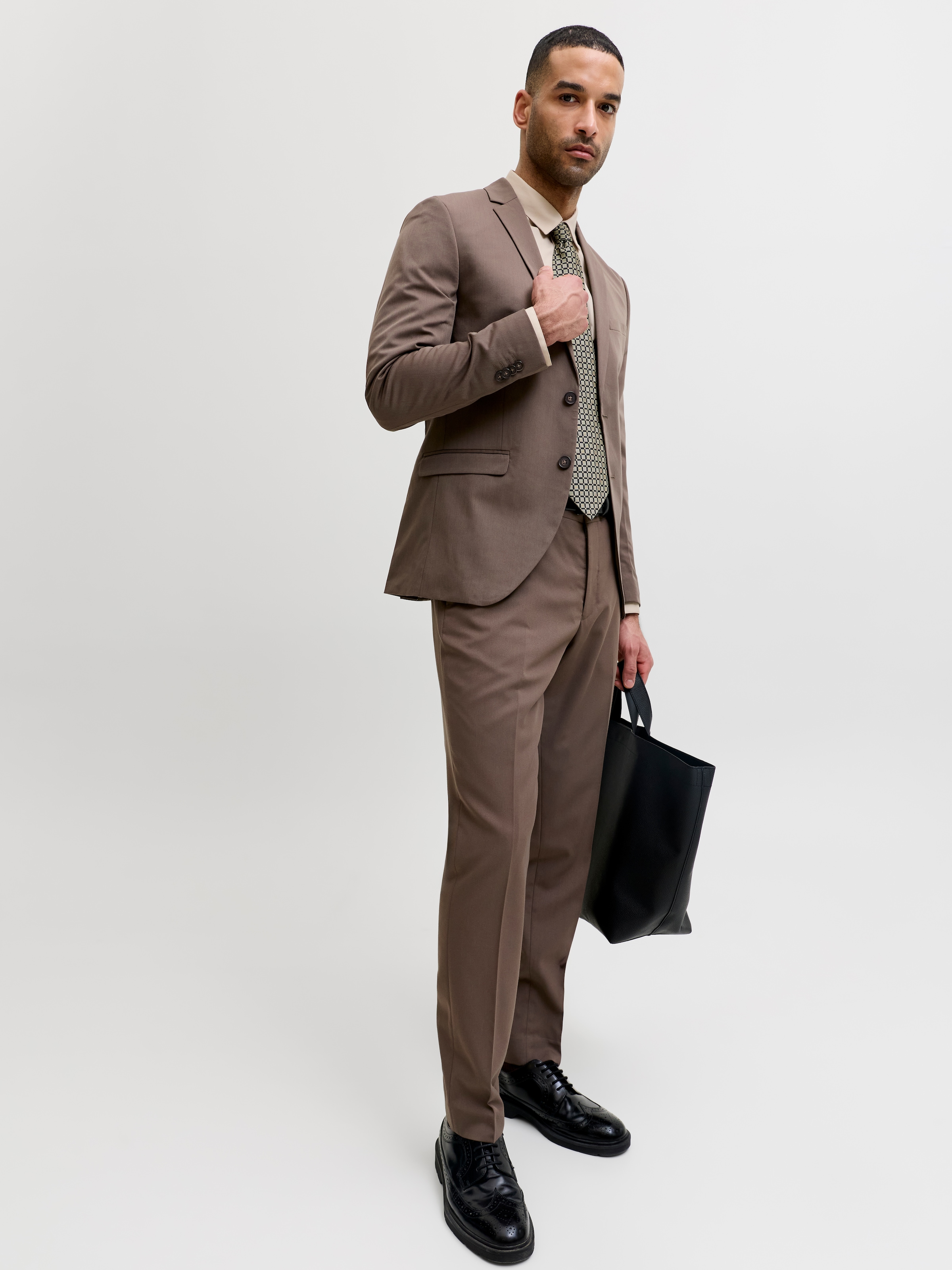 Jack & Jones »JPRFRANCO  Extra schmal, pflegeleicht, stilvoll mit fallendem Revers« slim fit Materialmix aus Polyester, Viskose und Elasthan
