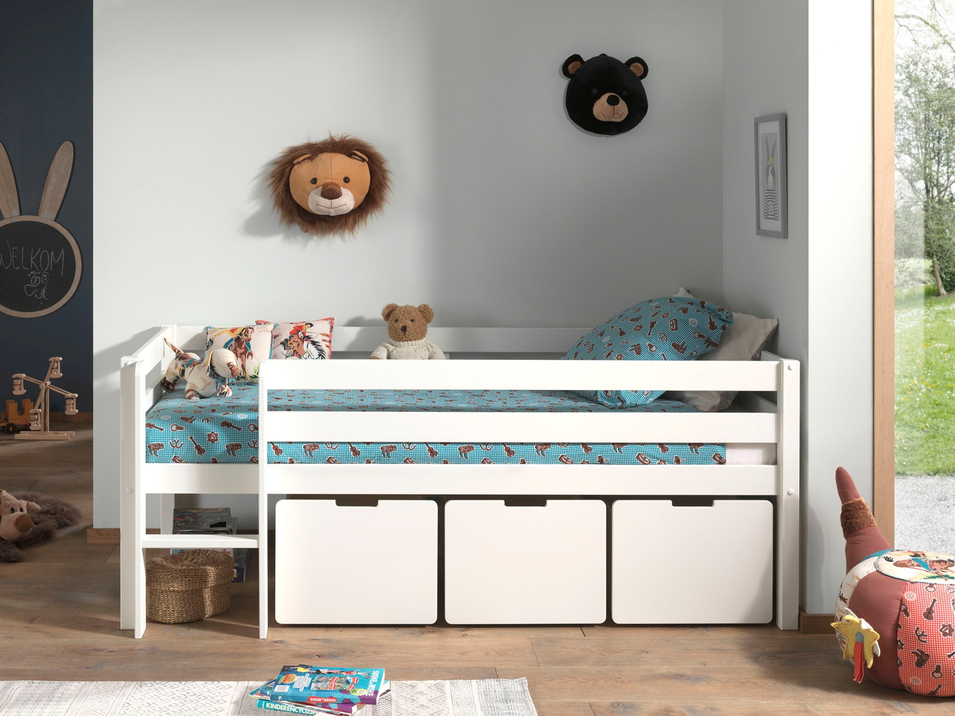 Vipack Spielbett »Pino, Kiefer massiv, mit Rolllattenrost, 3 Rollboxen, Made in Europe«, (B/H/T ca. 207,6x83x104,9cm, inkl. Leiter und Absturzschutz), wahlweise mit oder ohne Hängeregal, 2 Farben zur Auswahl