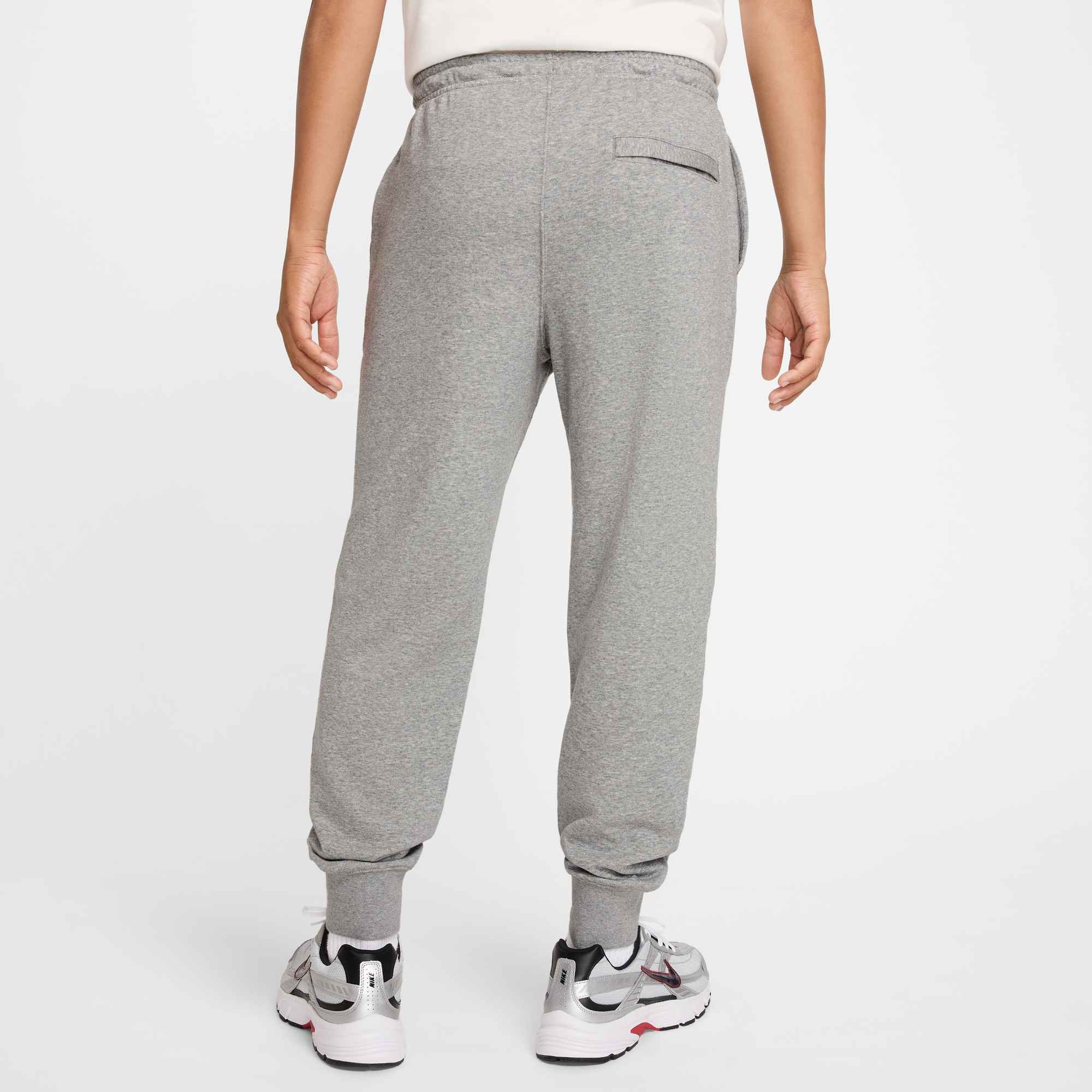 Nike Sportswear Sporthose »M NK CLUB FT JOGGER«  mit Eingrifftaschen und Gesäßtasche, mit Kordelverschluss