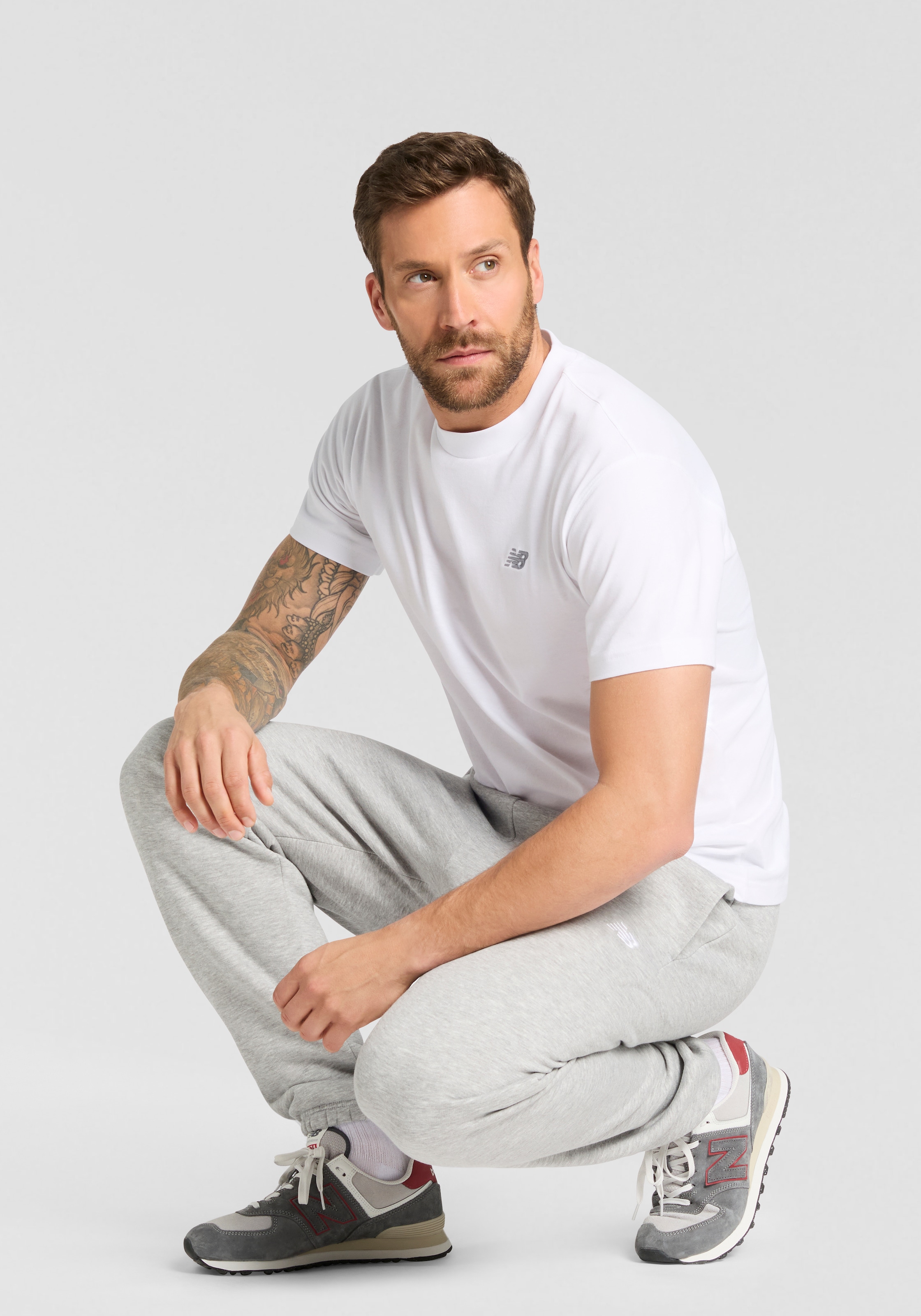 New Balance T-Shirt »SPORT ESSENTIALS COTTON T-SHIRT« sportlicher Stil, mit Rundhalsausschnitt, ohne Verschluss, Kurzarm
