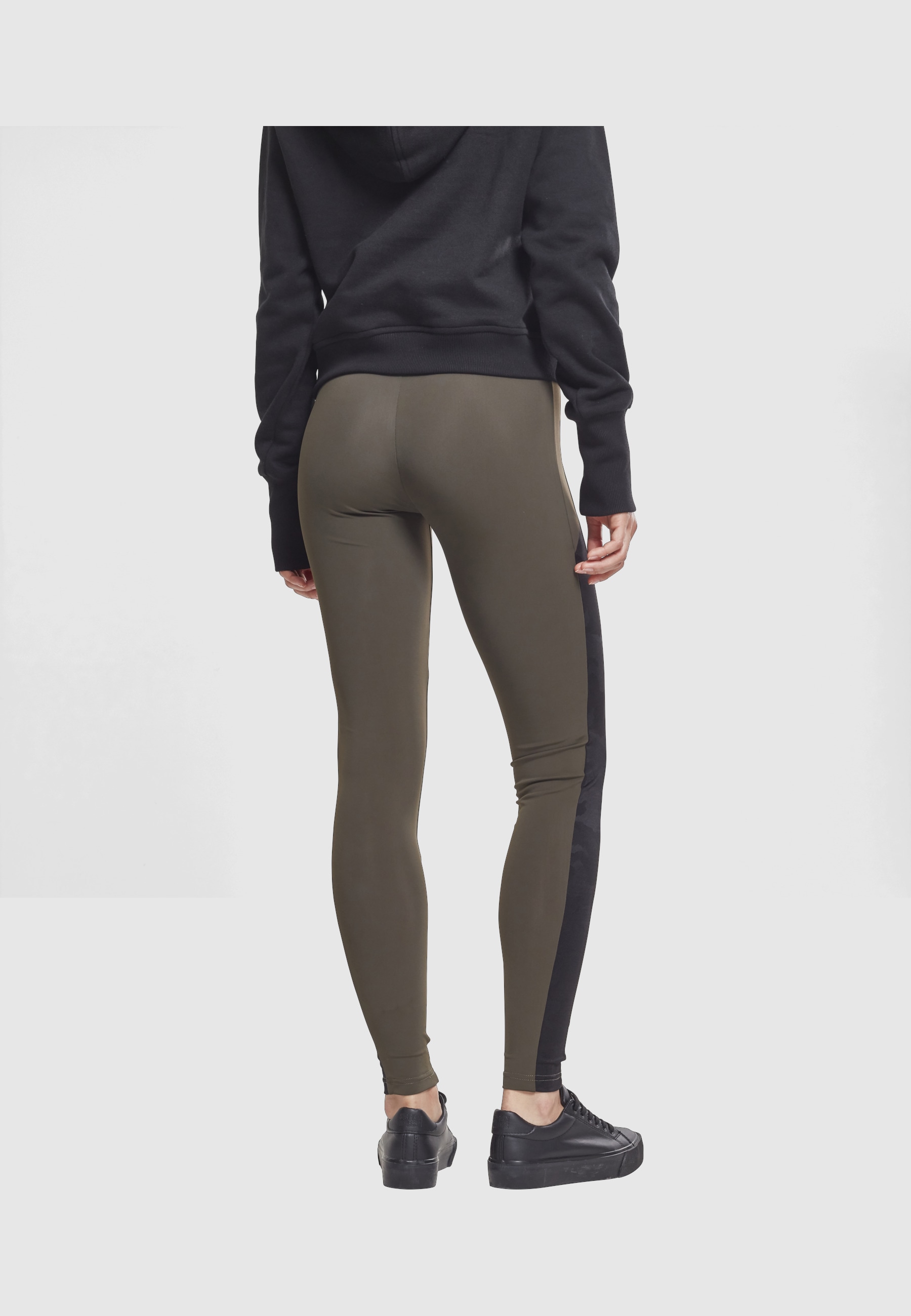 URBAN CLASSICS Leggings »Urban Classics Damen Ladies Jacquard Camo Striped Leggings«