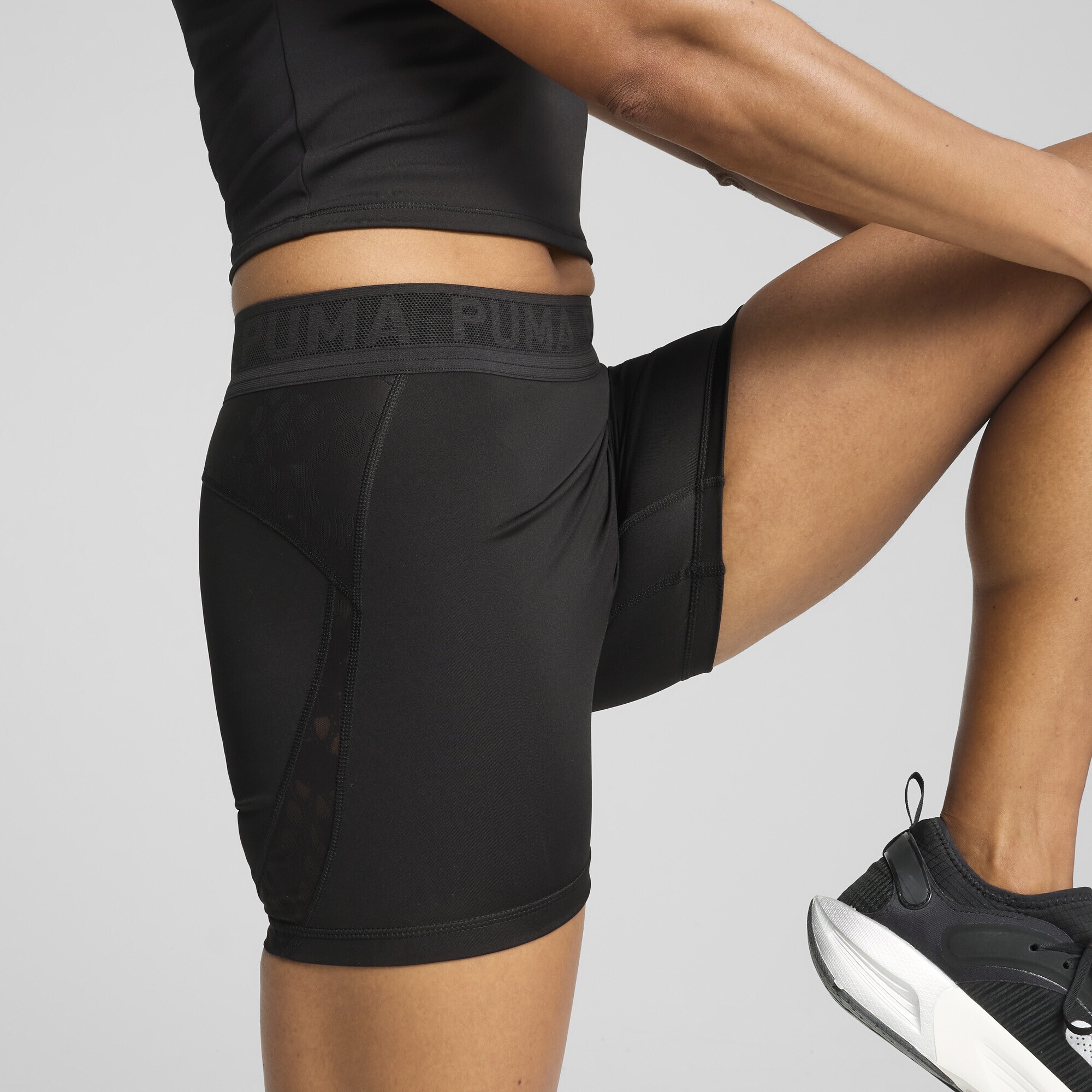 PUMA Trainingsshorts »LACE Hochgeschnittene 5" Radlerhose Damen«