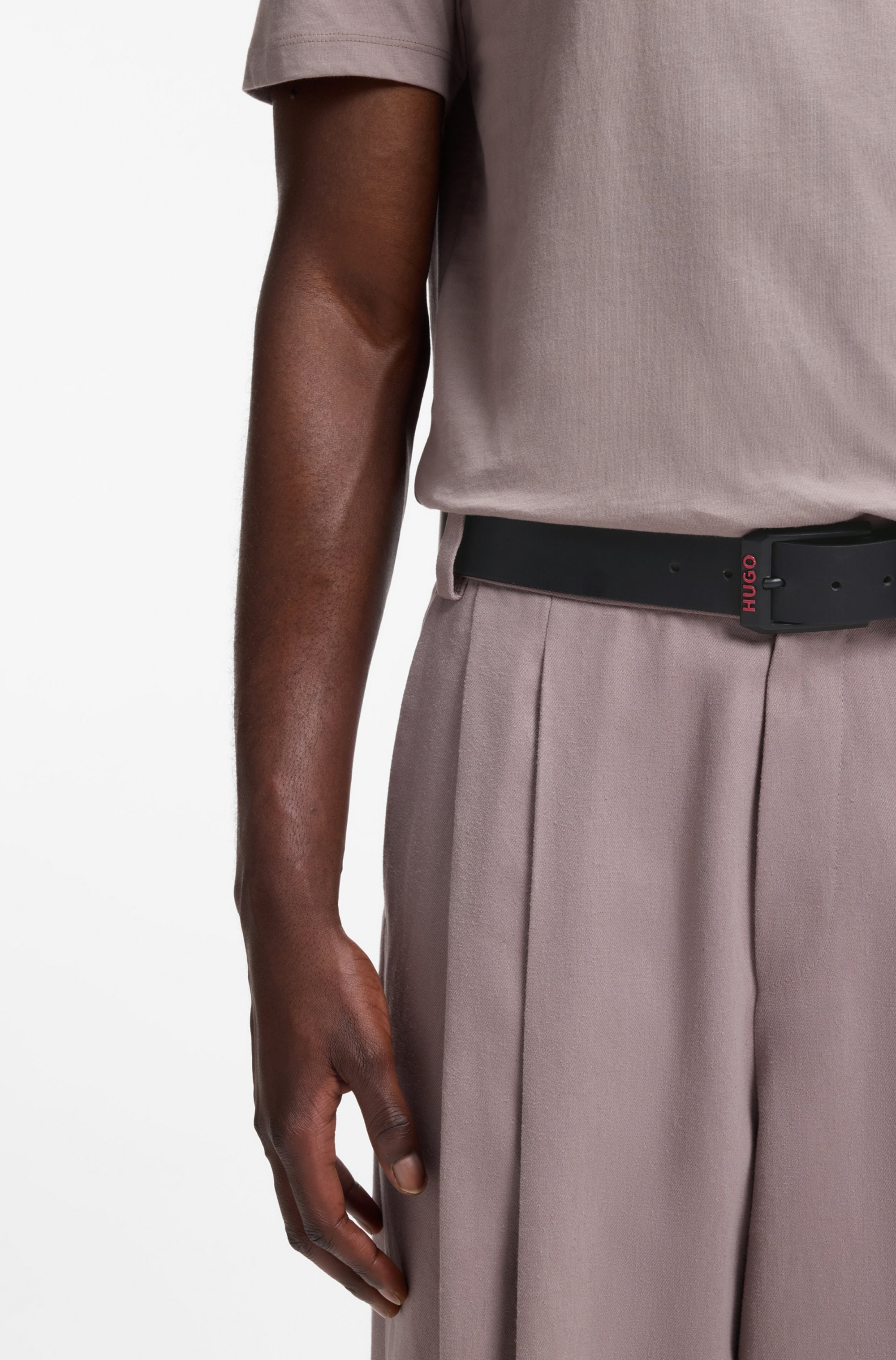 HUGO Ledergürtel »Gelio-B-Red Sz40« mit Markenschriftzug auf der Schließe