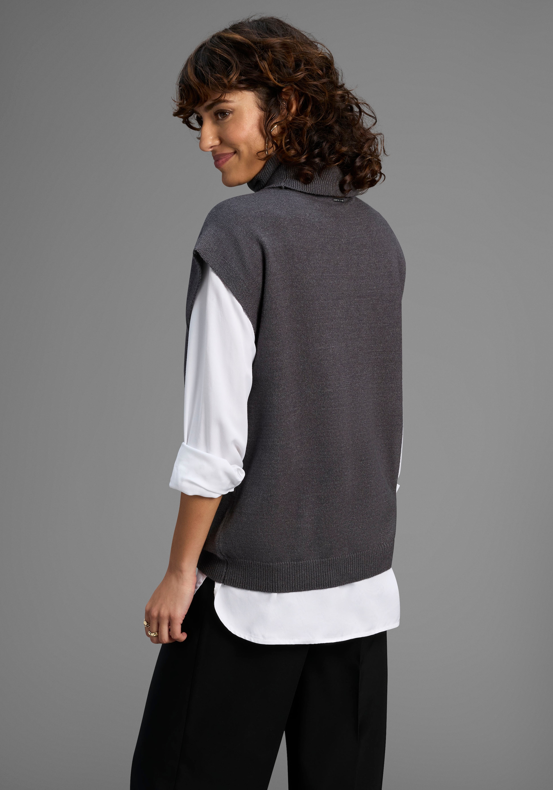 Laura Scott Pullunder, in lässiger Form mit Rollkragen - NEUE KOLLEKTION