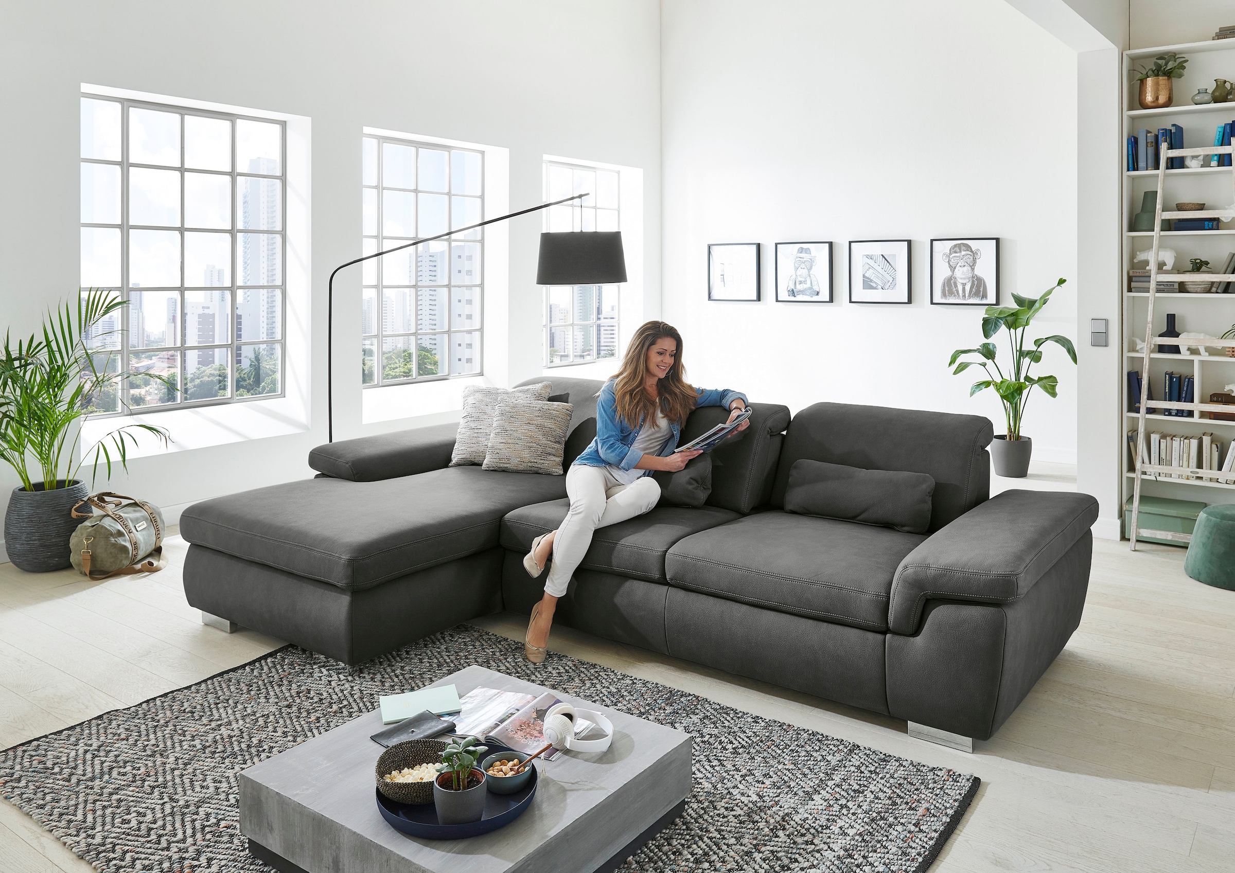 Die PlanBar Ecksofa "MP-IN17041 L-Form, Breite 325 cm" Sitztiefenverstellung, optional Kopfteilverstellung & Schlaffunktion