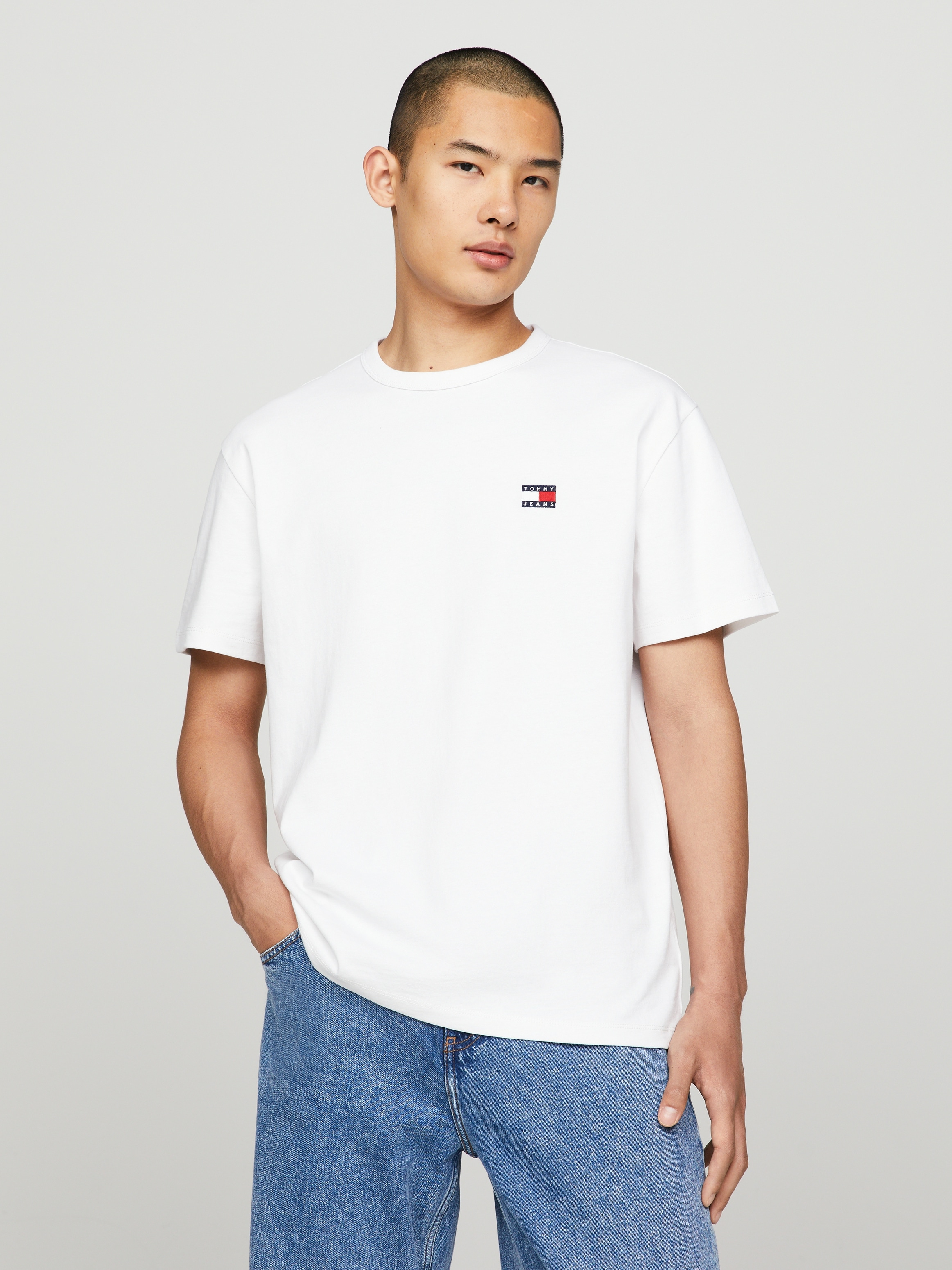 Tommy Jeans T-Shirt "TJM REG BADGE TEE EXT", mit Rundhalsausschnitt günstig online kaufen