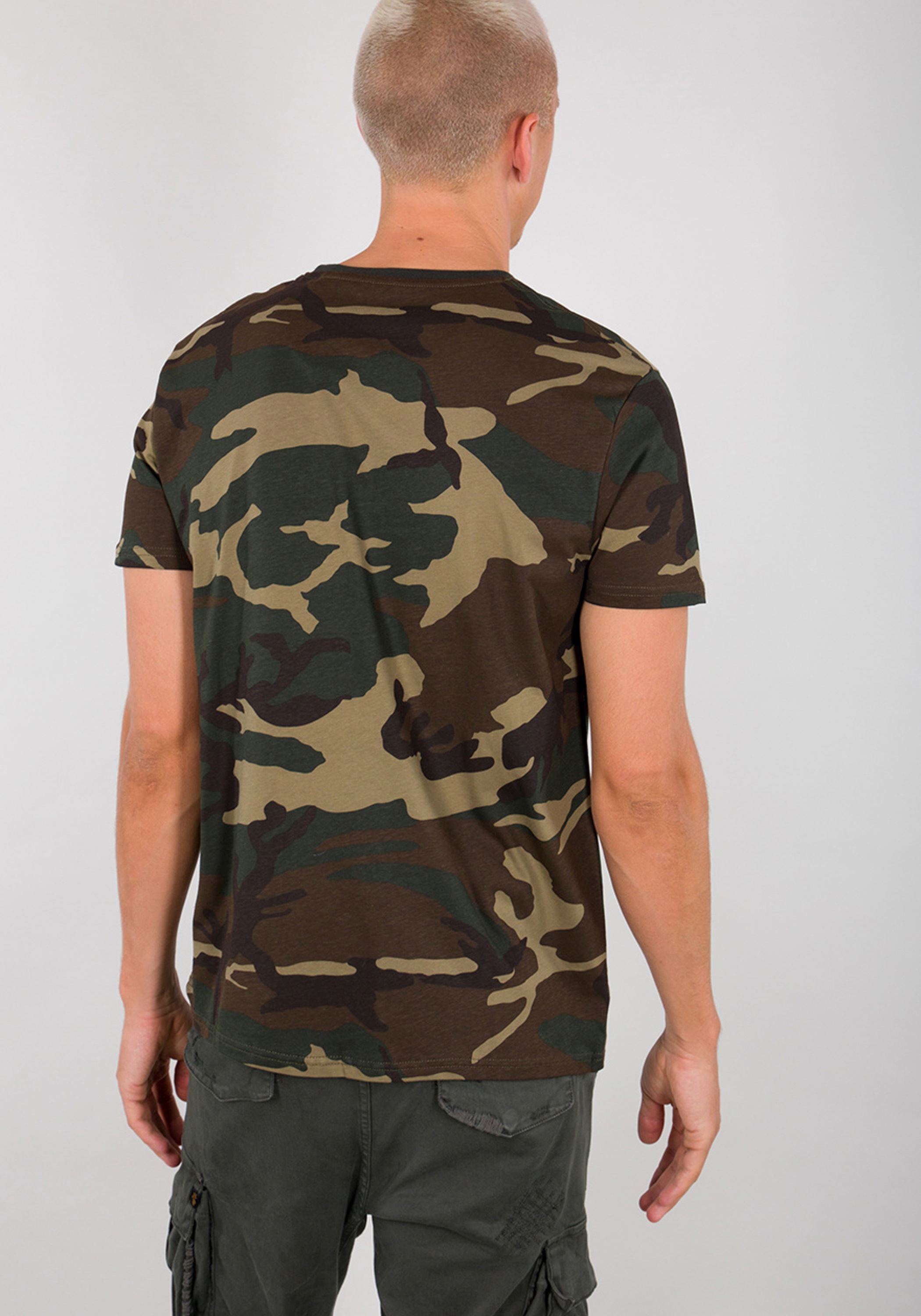 Thumbnail - Alpha Industries T-Shirt "Alpha Industries Men - T-Shirts Basic T-Shirt Camo"