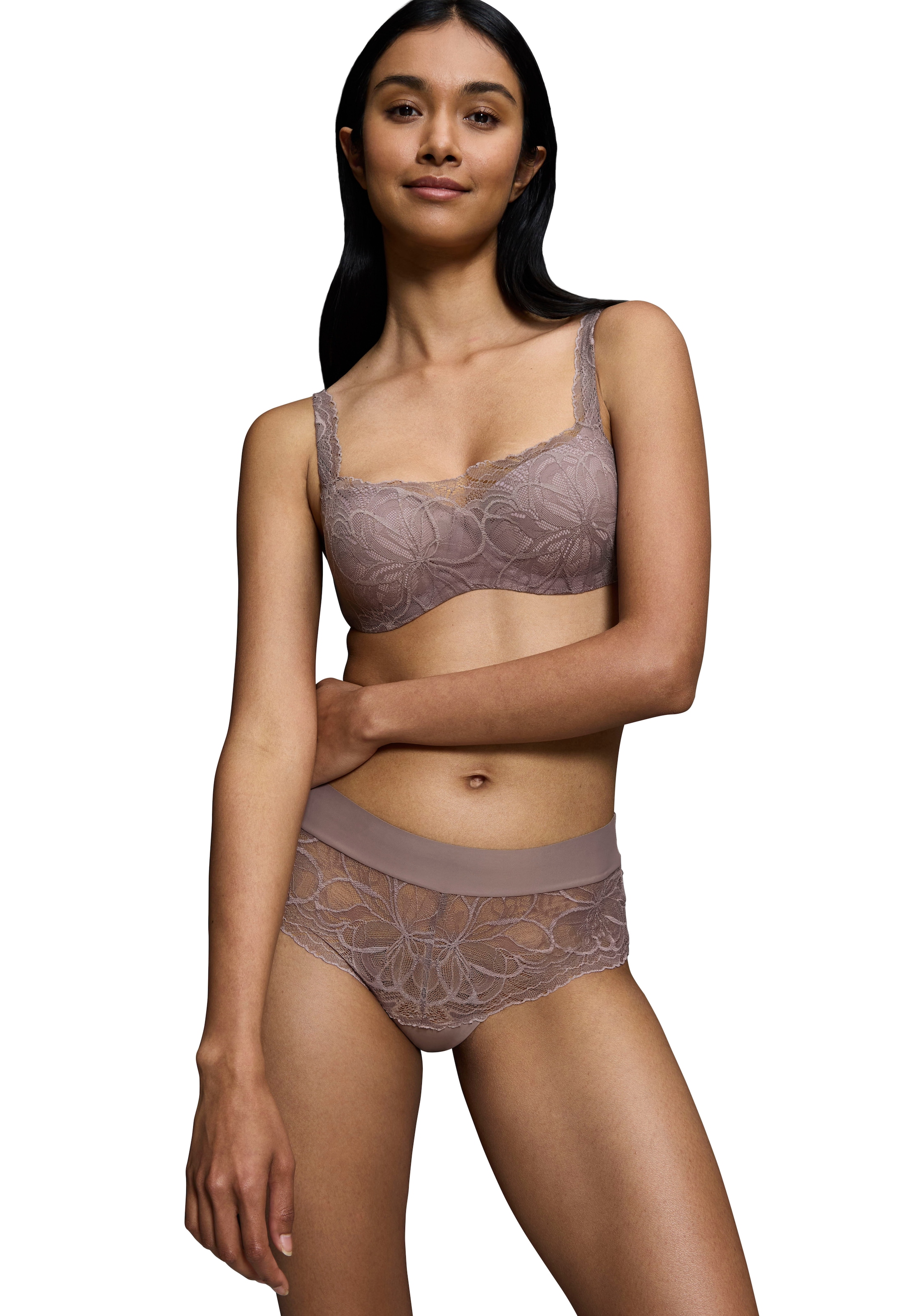 Triumph Bügel-BH »Body Make-Up Illusion Lace Balconette«, Strech-Spitze