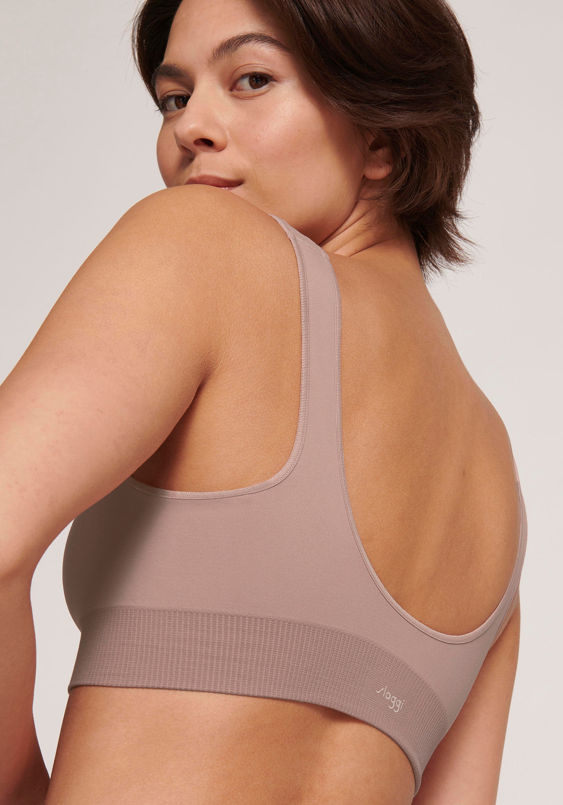 sloggi Bustier »EVER Infused Aloe Top«, pflegend, leicht, weicher nahtloser Rundstrick, ohne Bügel