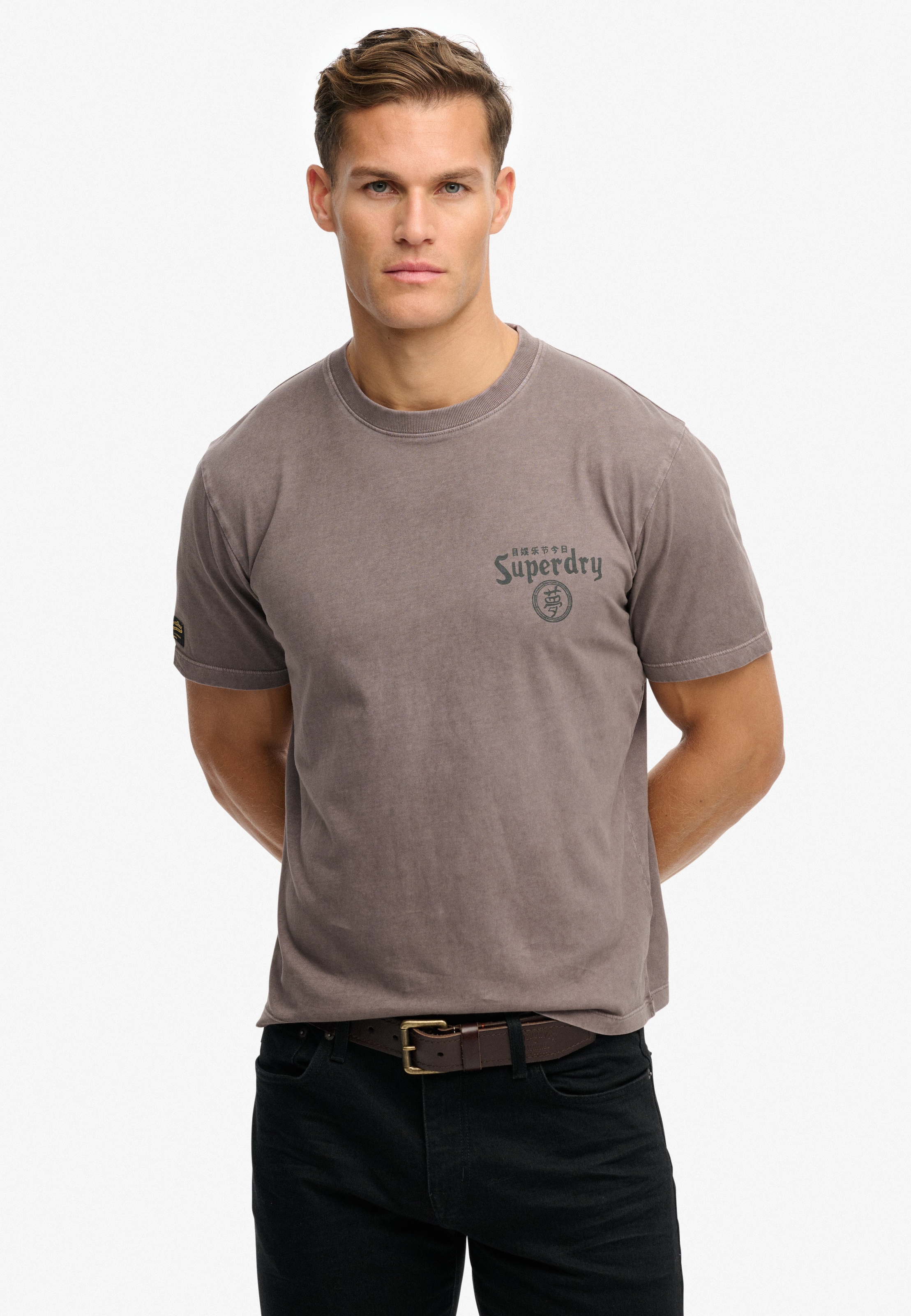 Superdry Rundhalsshirt "TOKYO NARRATIVE LOOSE TEE" mit coolem Tattoo-Print