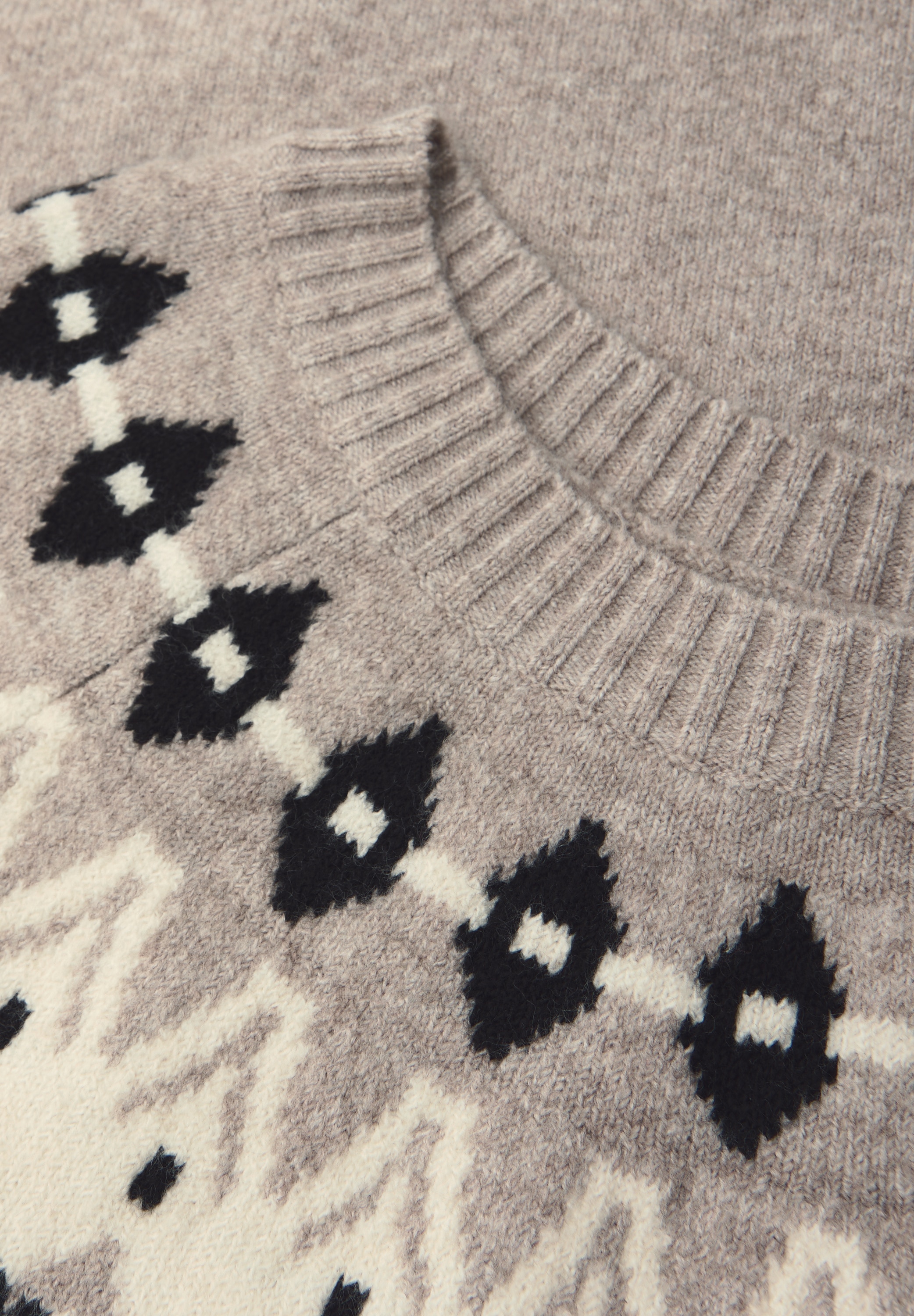 STREET ONE Rundhalspullover aus elastischem Materialmix