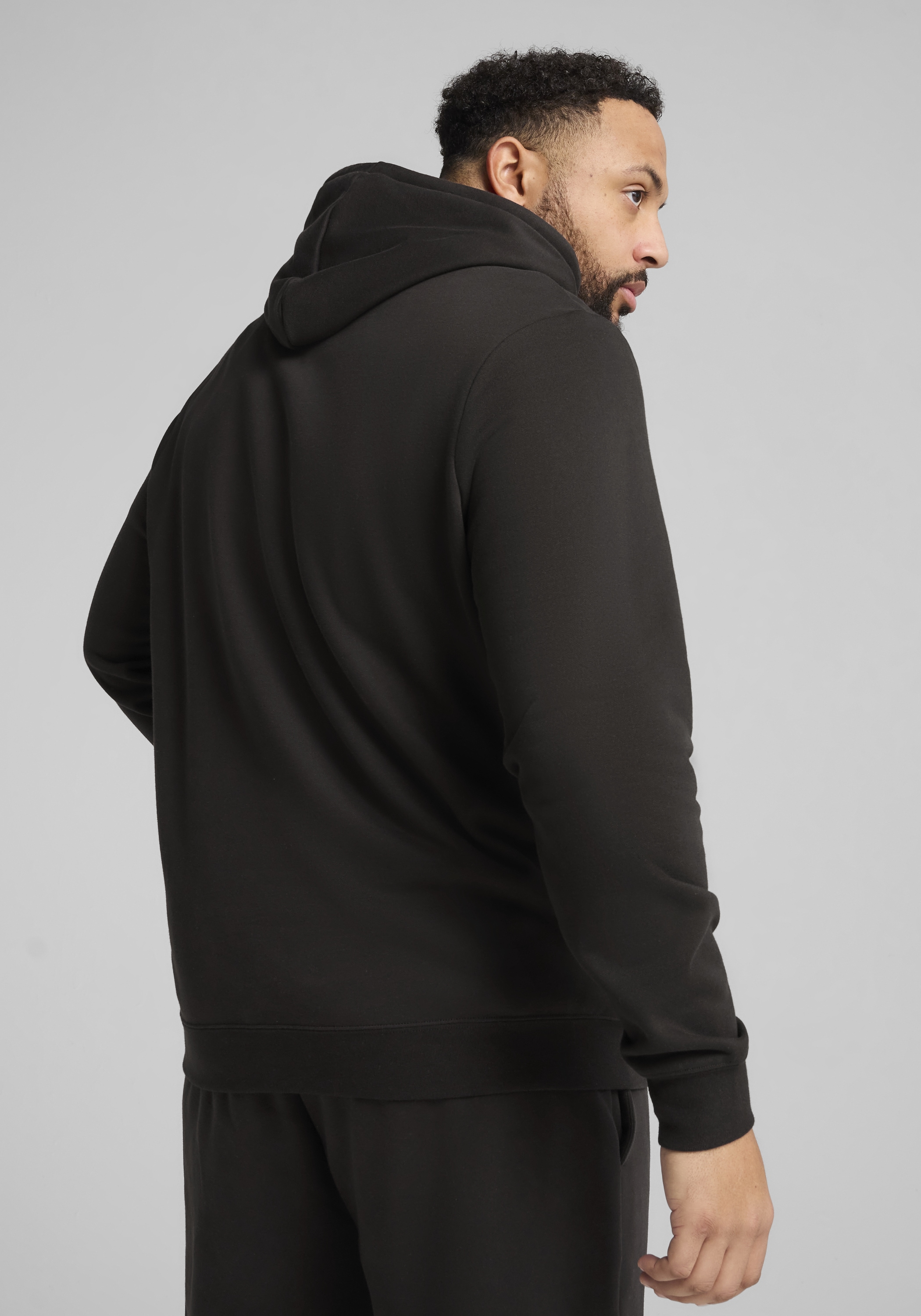 PUMA Kapuzensweatshirt »ESS SMALL NO. 1 LOGO HOODIE FL«, mit verstellbarer Kapuze, mit Kängurutasche, Regular Fit
