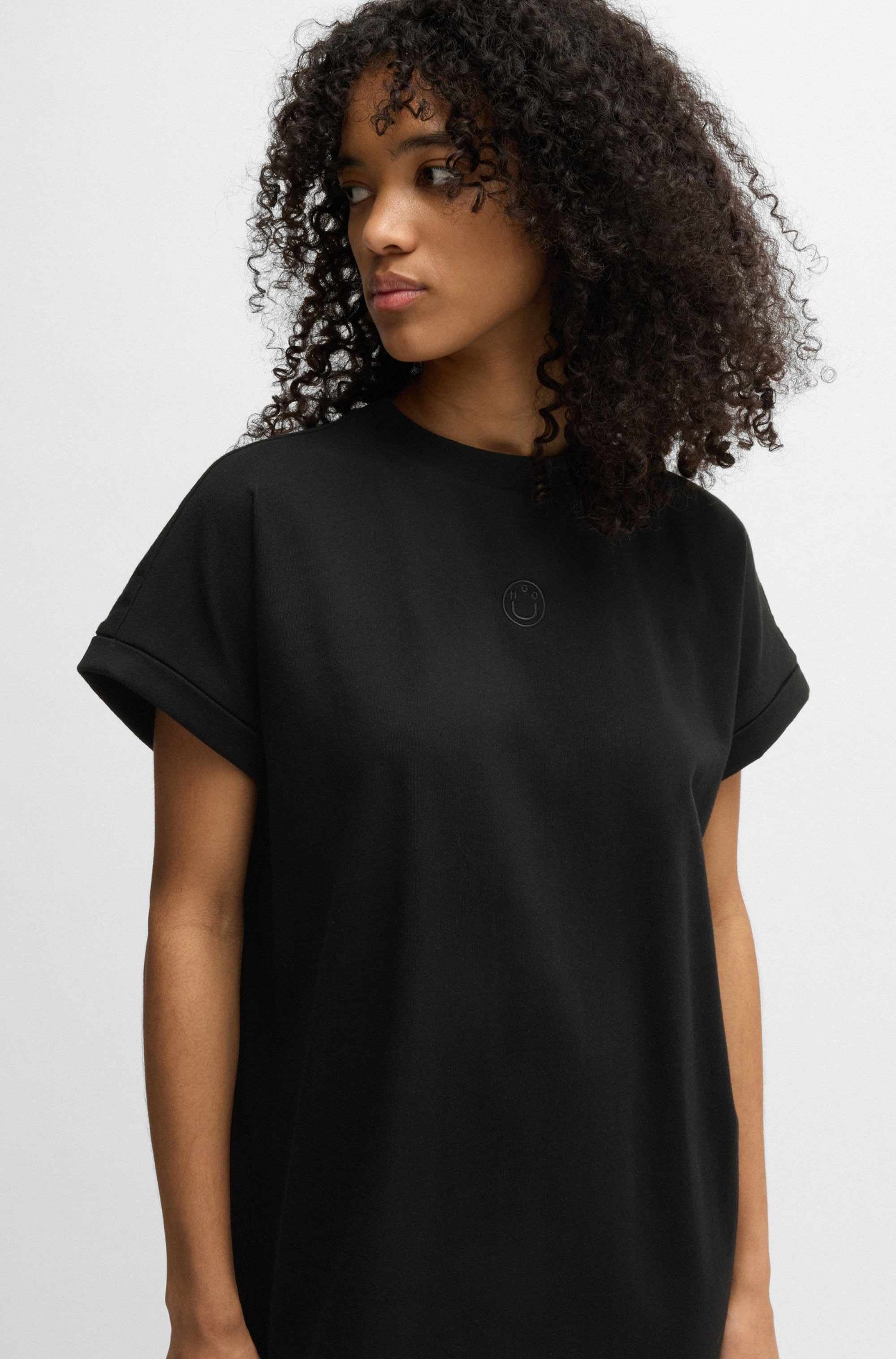 HUGO Blue Jerseykleid »Nalle_B«, mit Logostickerei Jersey Oversized mit Schlitz