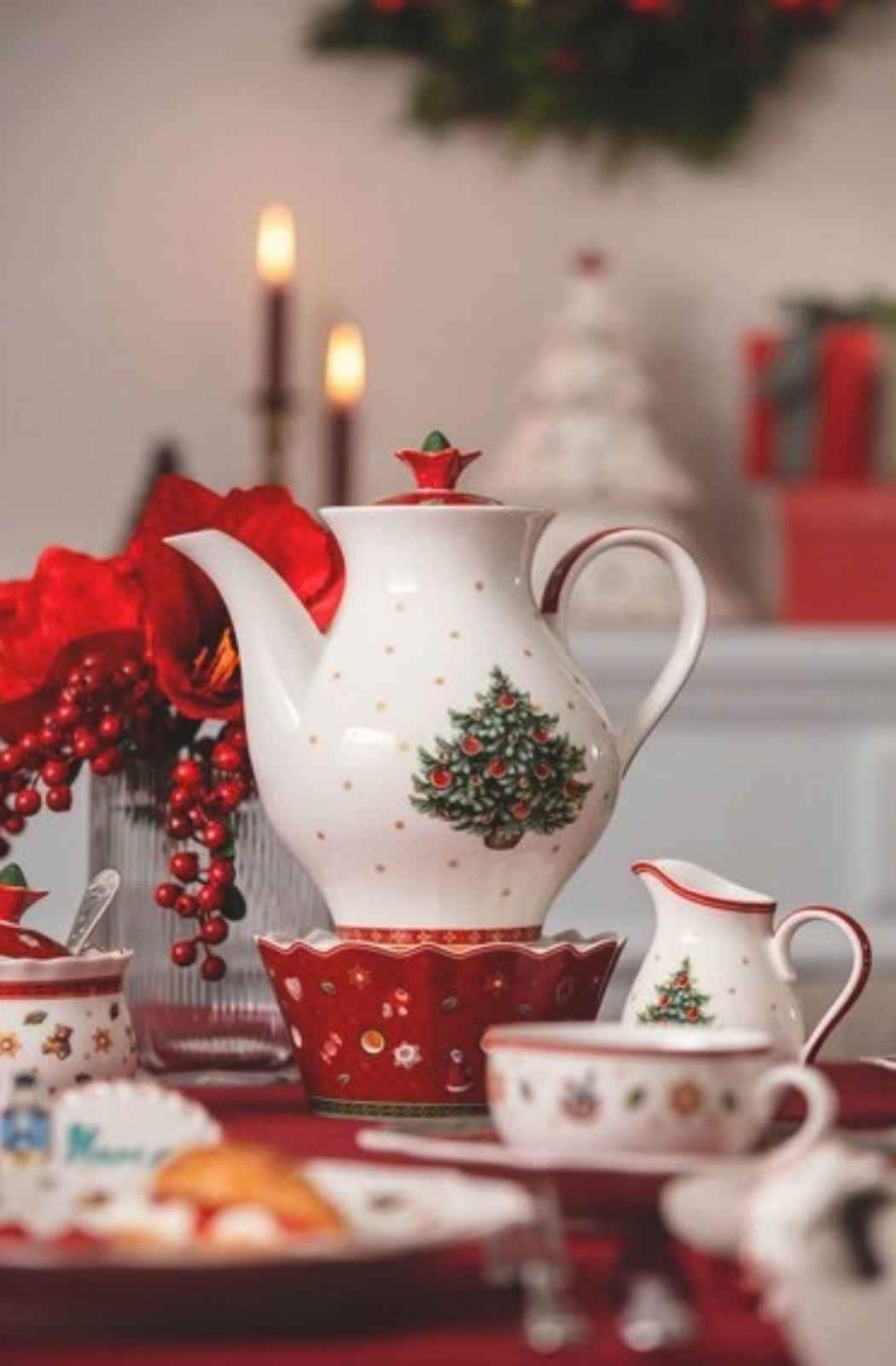 Villeroy & Boch Teekanne »Kaffeekanne mit Stövchen Toy's Delight 1,6 l 2-tlg. bunt« 2 Stk. tlg. Handwäsche wird empfohlen