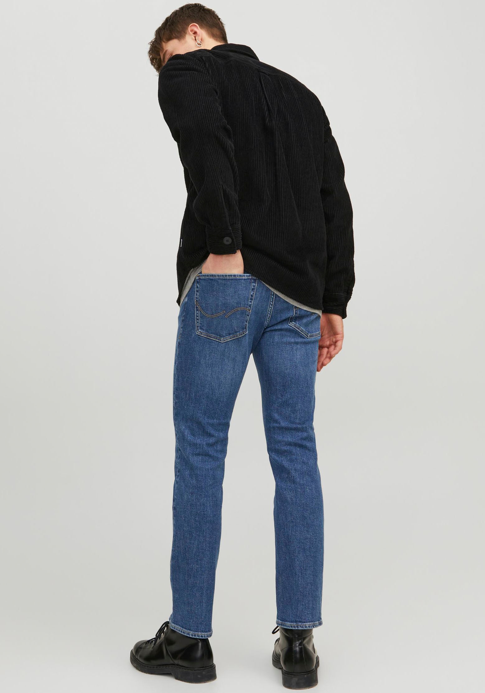 Jack & Jones Regular-fit-Jeans »JJICLARK im Used-Look, Stretchkomfort und niedrige Leibhöhe«, mit Abriebeffekten