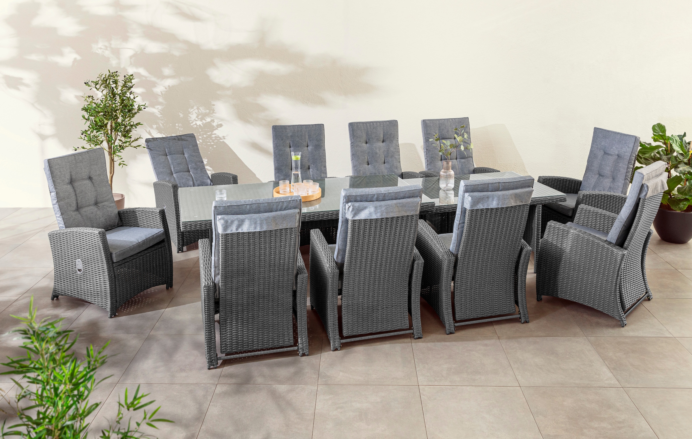 KONIFERA Garten-Essgruppe »»New Paris««, (Set, 31 tlg., 10 Sessel, Tisch ausziehbar Tisch...