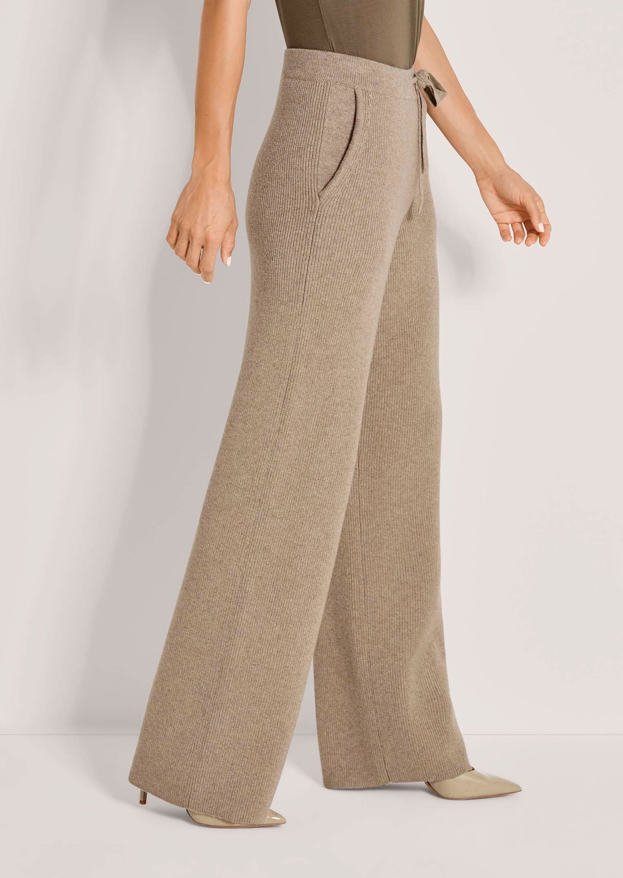 MADELEINE Schlupfhose »Hose Weite Strick-Hose mit Bindeband«