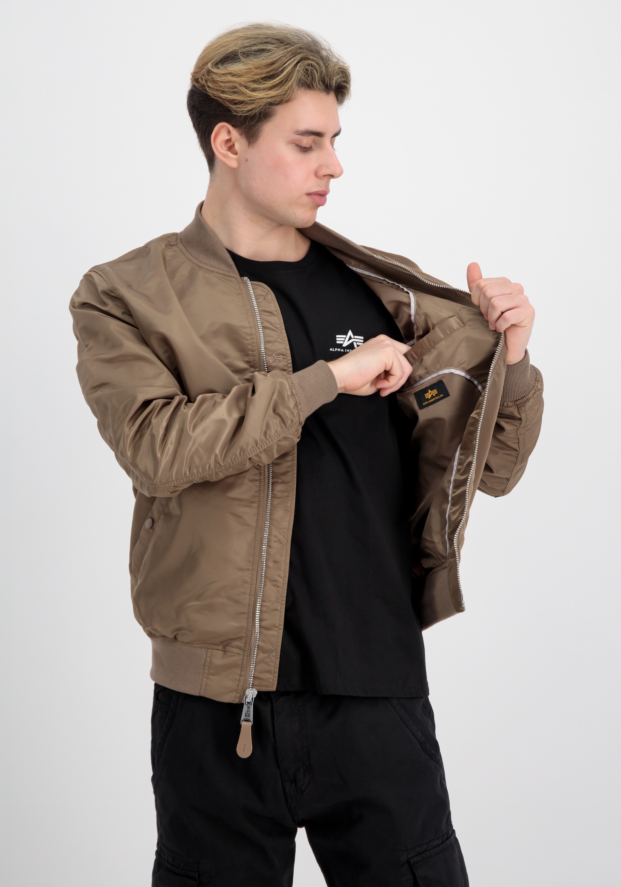 Alpha Industries Bomberjacke »MA-1 VF Light«