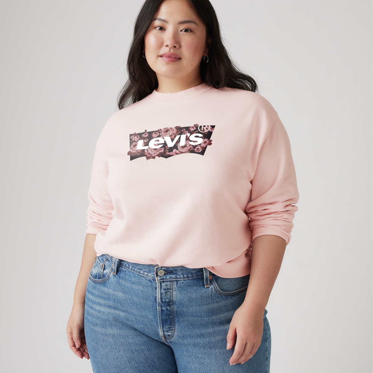 Levi's® Plus Sweatshirt »PL GR EVERYDAY CREW«, mit Batwing-Logo mit Rosenprint
