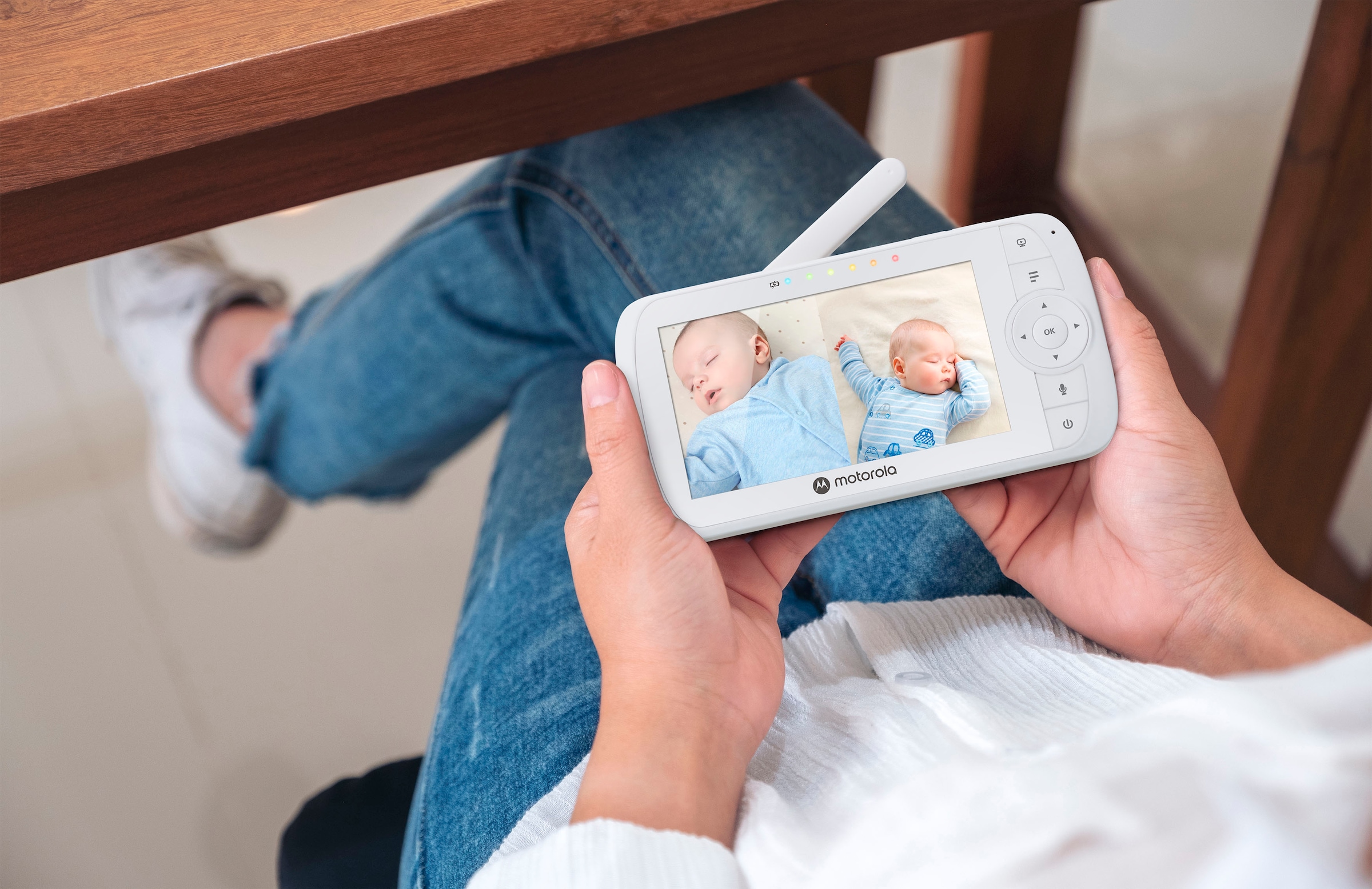 Motorola Babyphone »Video Nursery VM 35-2 Twin 2x Kameras«, 5-Zoll-Farbdisplay