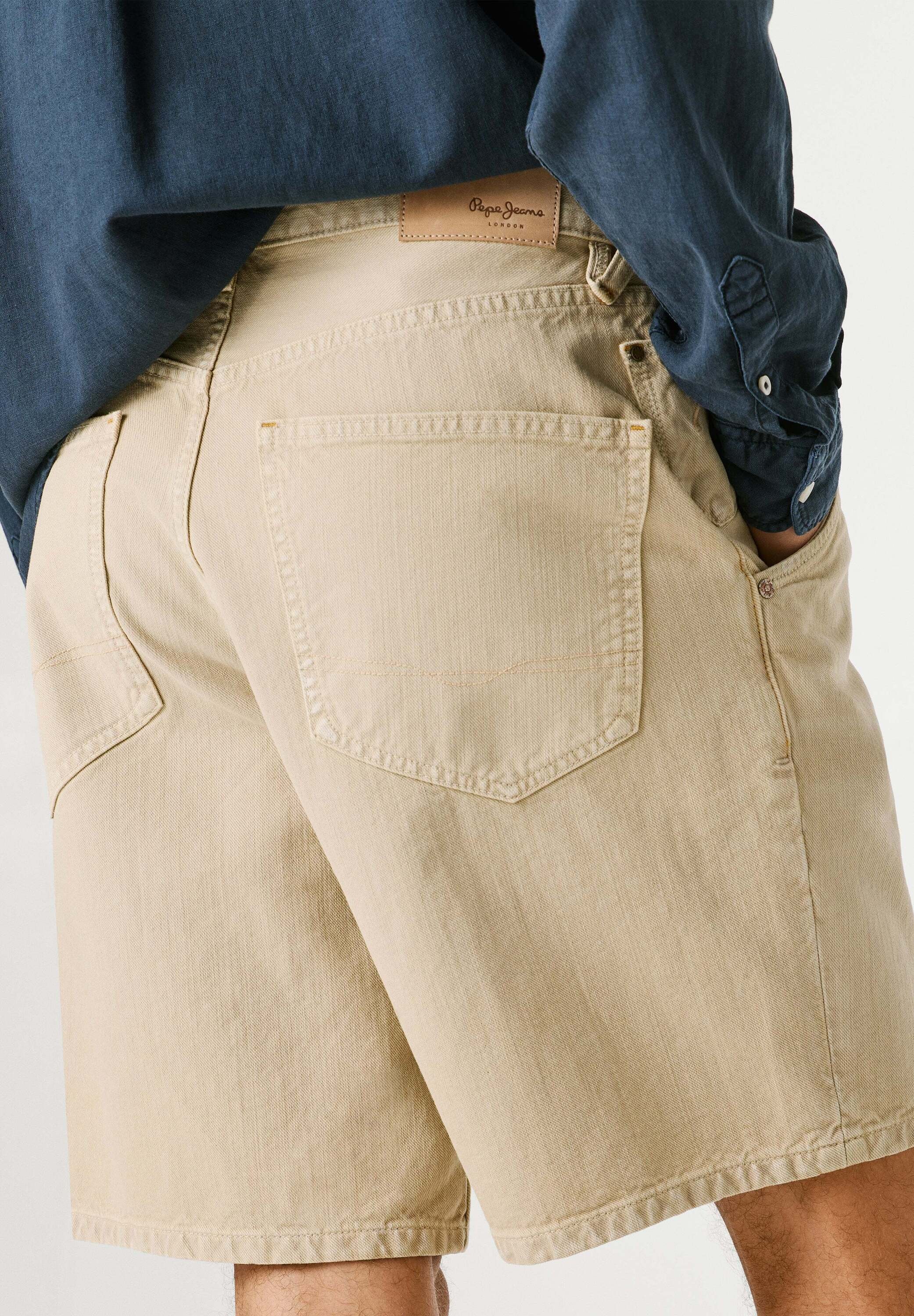 Pepe Jeans Shorts »shorts LOOSE TAPERED SHORT HELIX CLR«