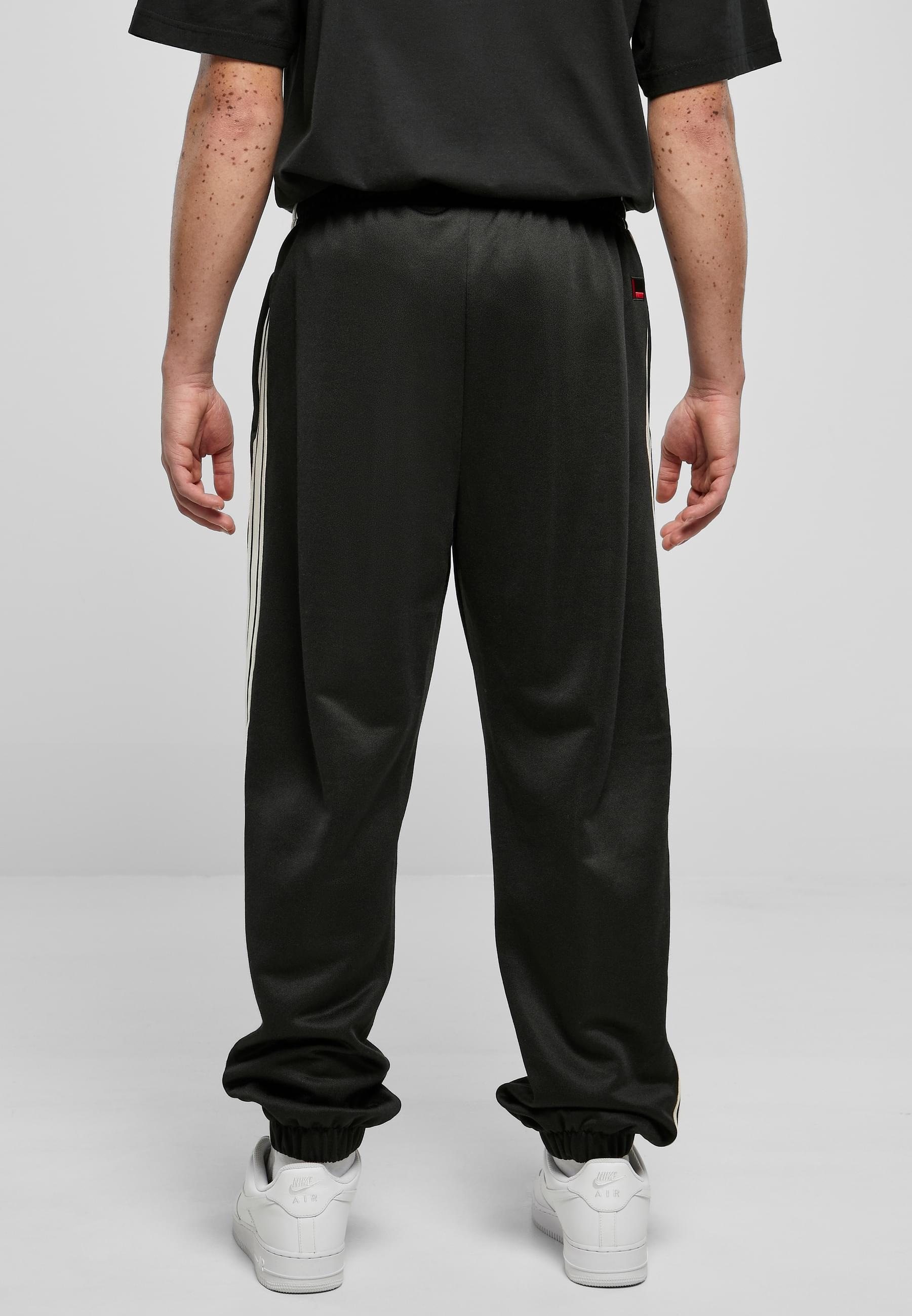 Fubu Jogginghose »Fubu Herren FM231-023-1 FUBU Old English Track Pants«, (1 tlg.)