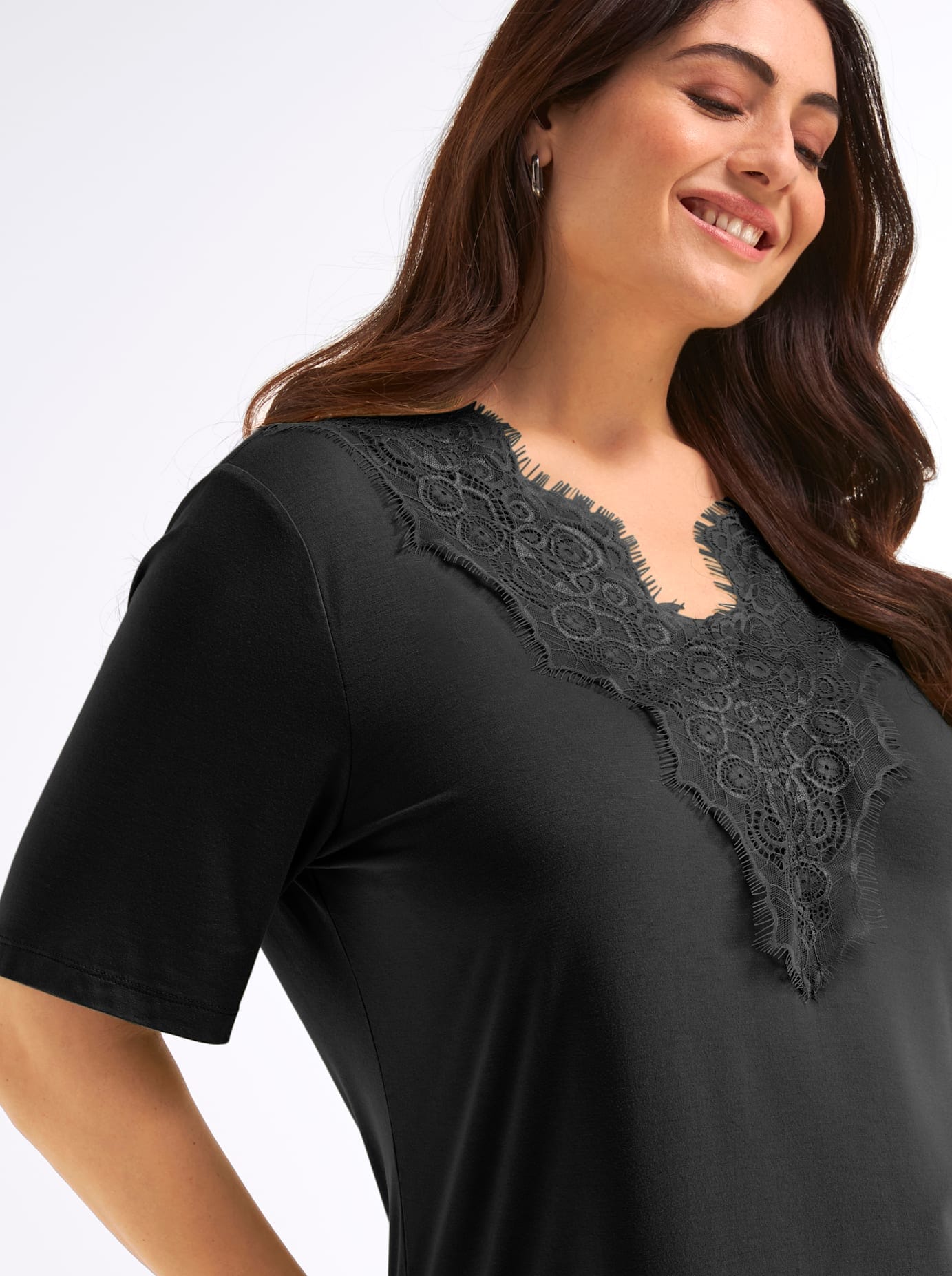 Sheego Spitzenshirt »Halbarmshirt« 1