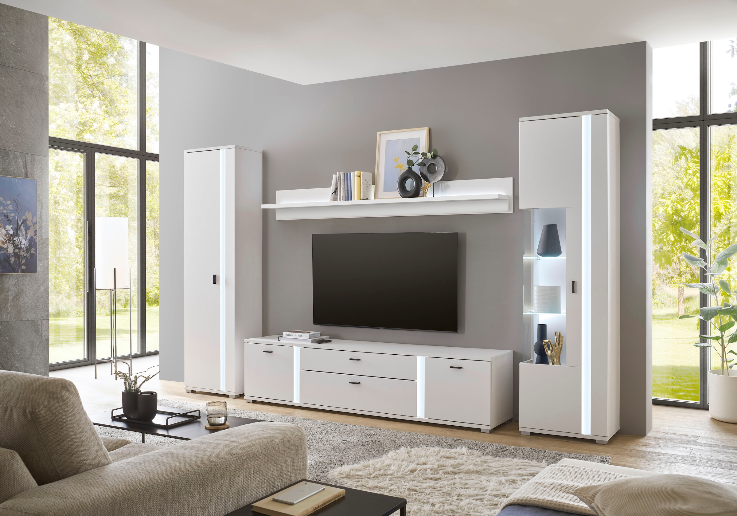 INOSIGN Wohnwand »LONG ISLAND«, (Set, 4 St.), in moderner Trendfarbe,inklusive senkrechter Beleuchtung,Breite 330 cm