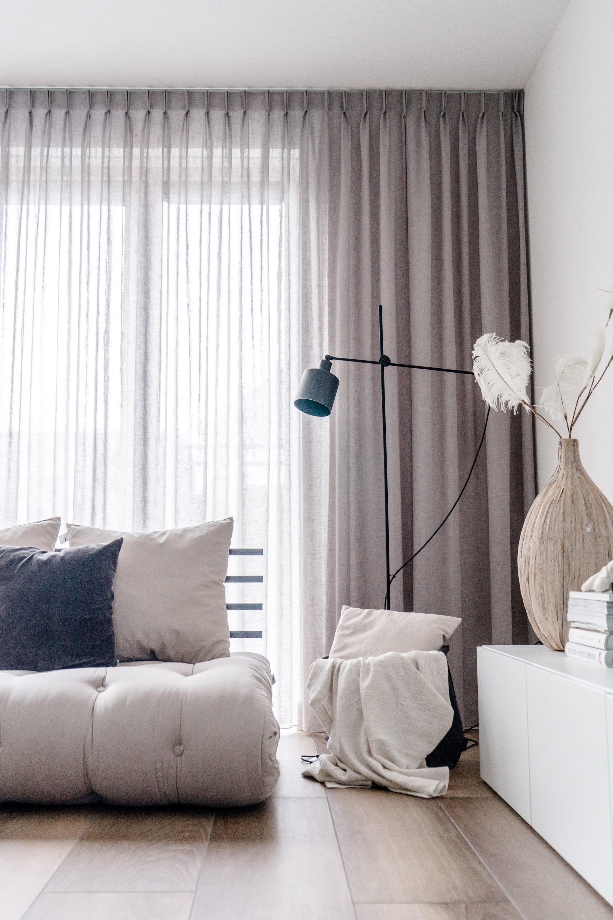 Karup Design Schlafsofa »Shinsano, futonstil, Rückenrahmen und zweiteiligem Kissenset« aus massivem Kiefernholz, faltbarer Matratze, multifunktional, Scandi