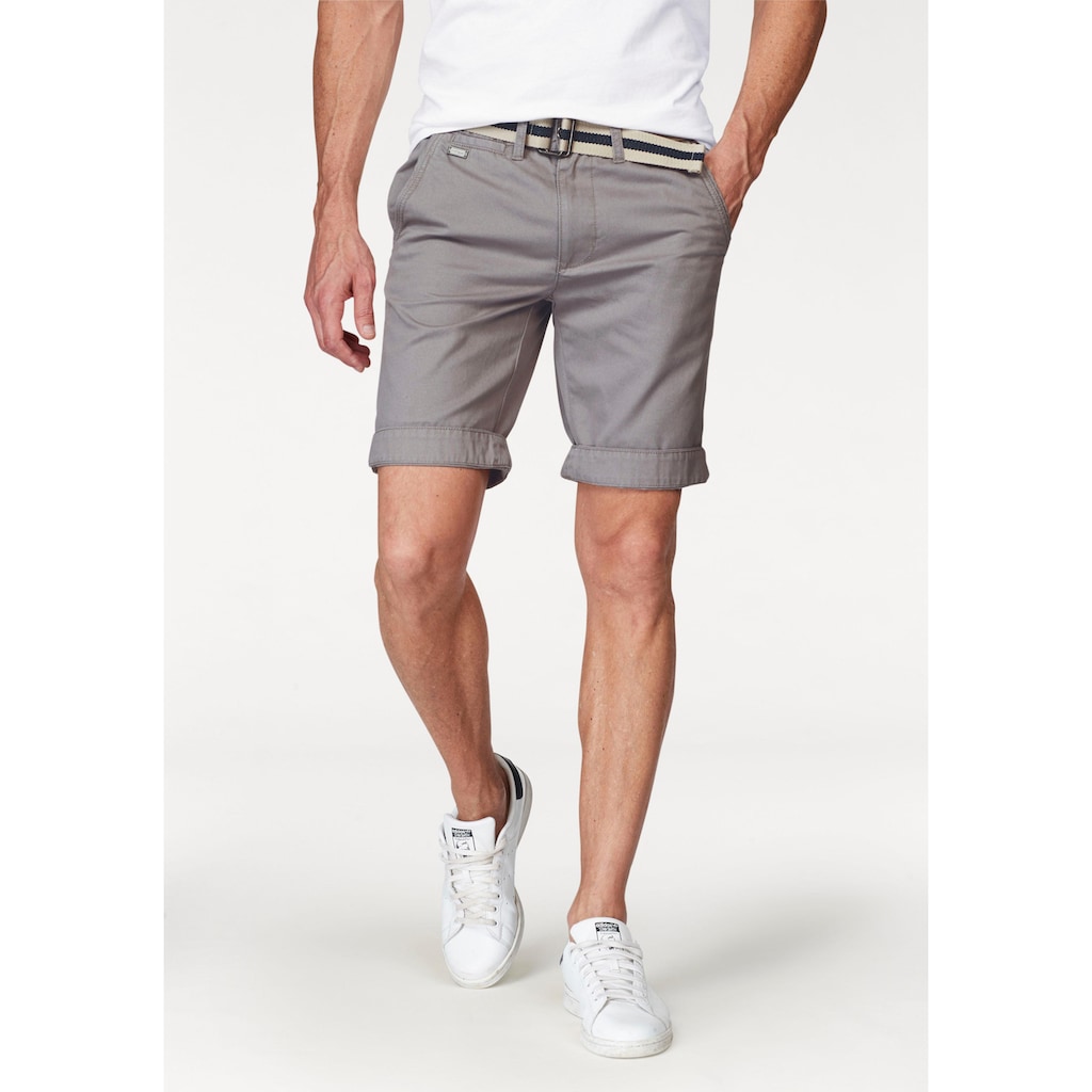 Bruno Banani Chinoshorts, inklusive Gürtel