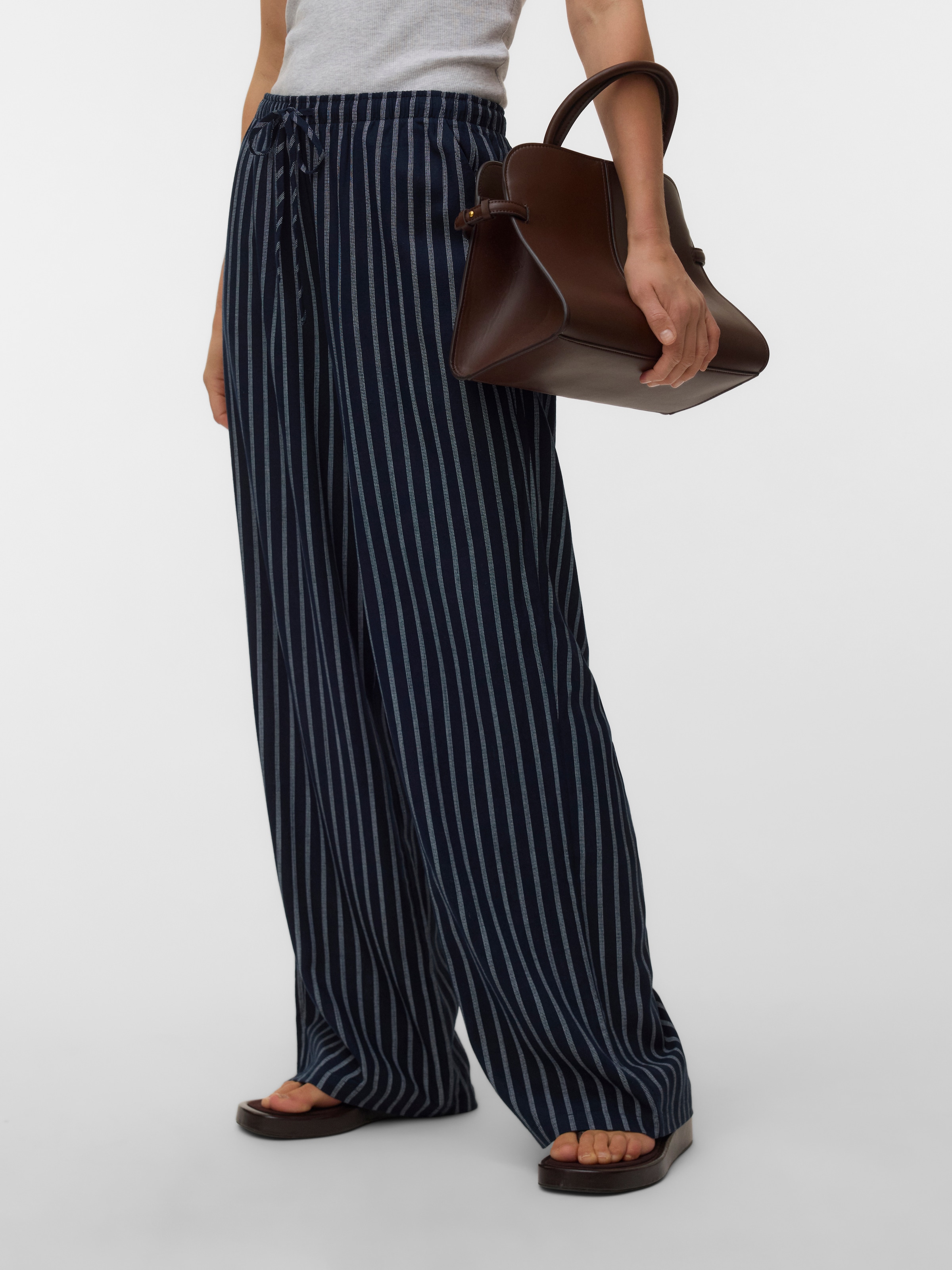 Vero Moda Schlupfhose "VMROSIE MW WIDE PANT NOOS" Viskosemischung, oversize