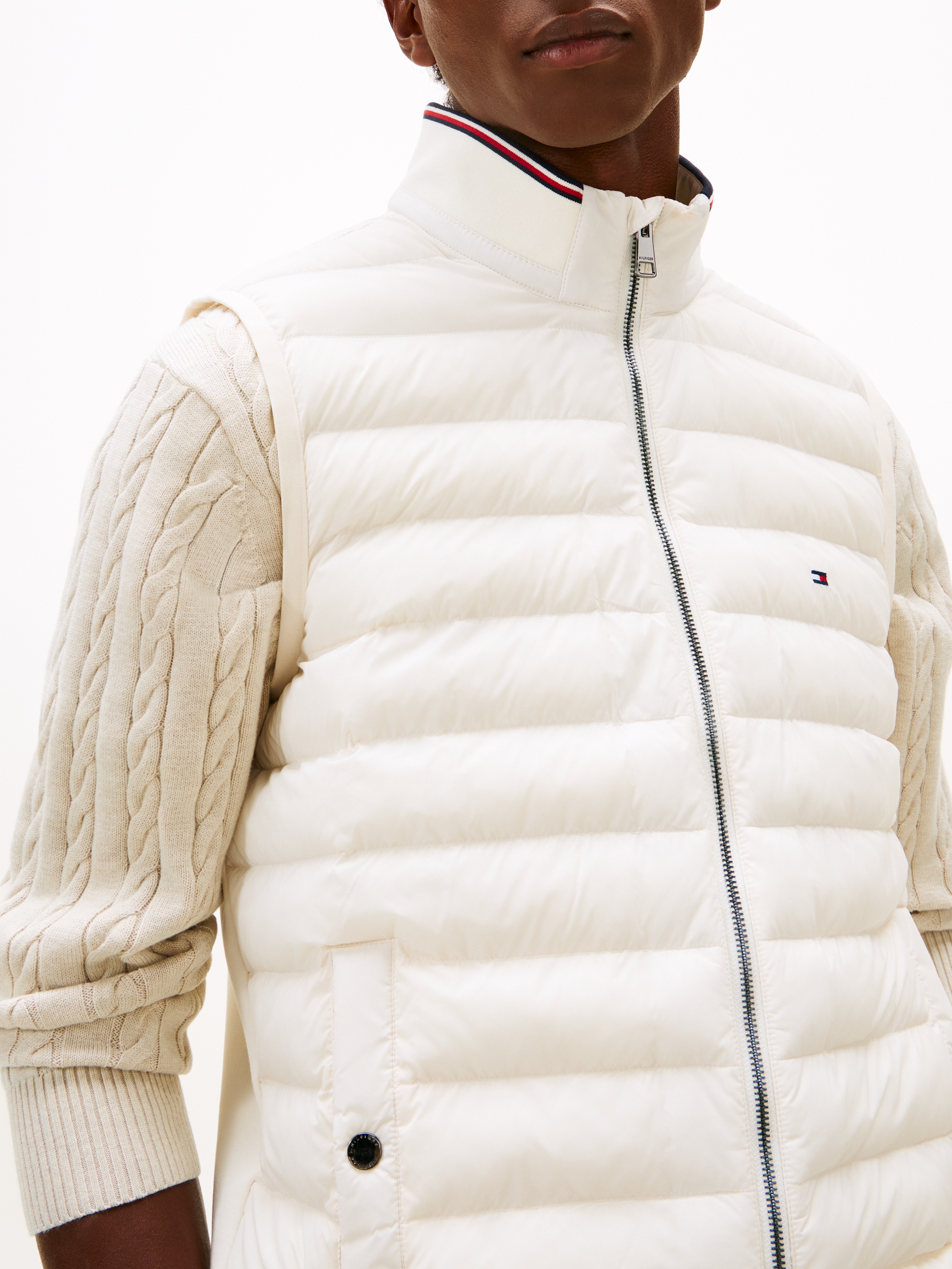 Tommy Hilfiger Steppweste "MIX MEDIA" Stehkragen, 2-Wege-Reißverschluss günstig online kaufen