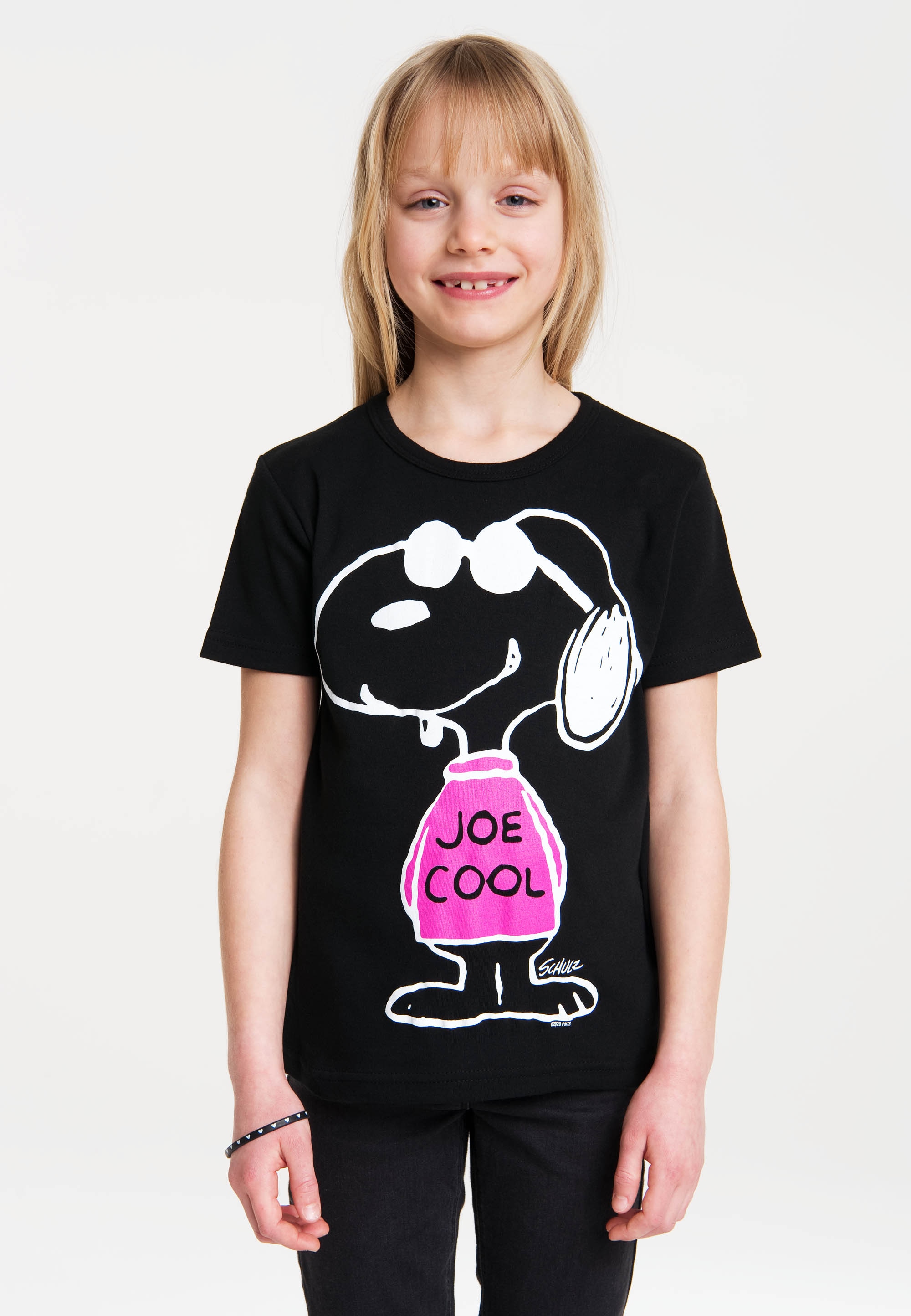 LOGOSHIRT T-Shirt "Peanuts - Snoopy - Joe Cool" mit lizenziertem Originaldesign