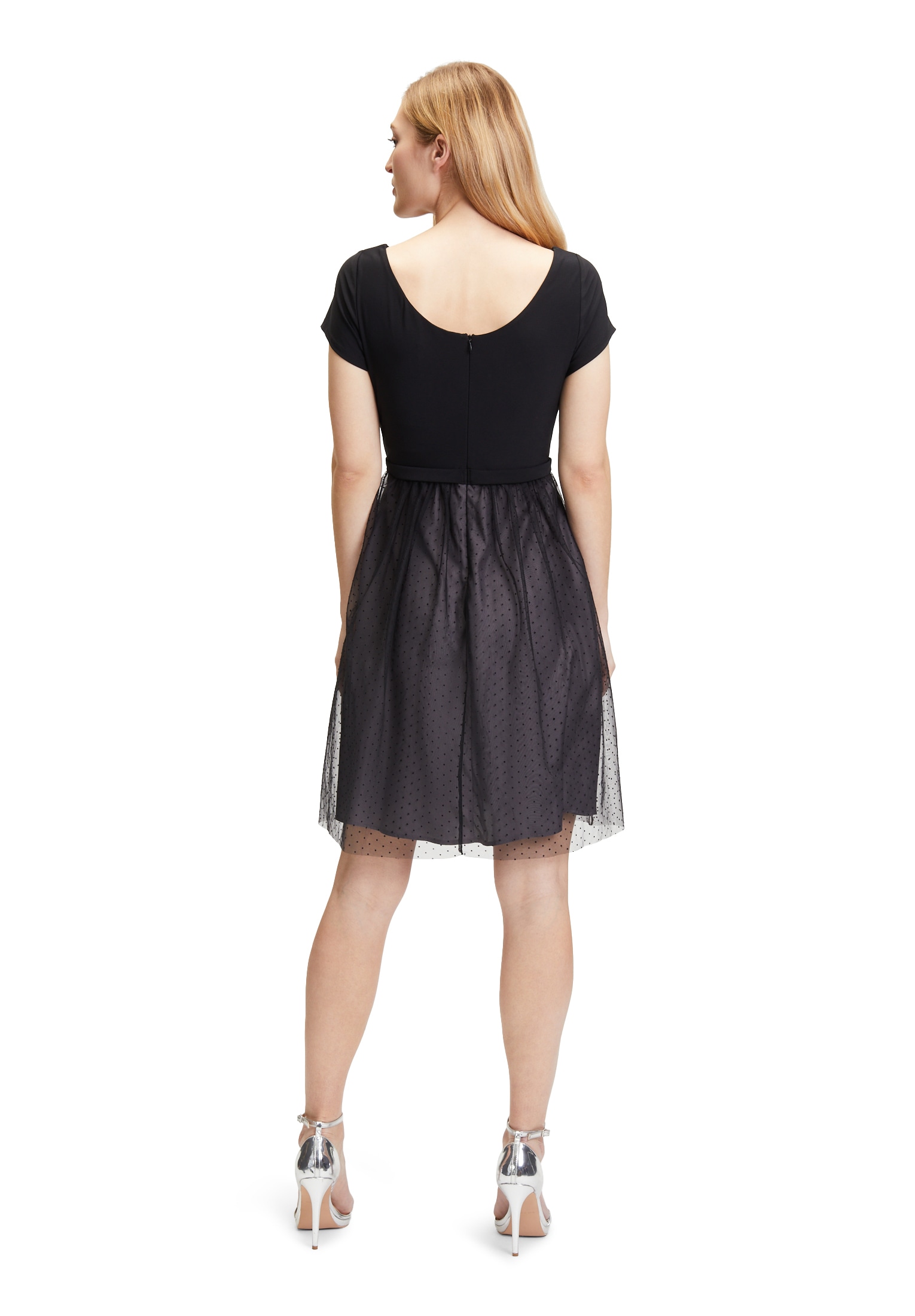 Vera Mont Abendkleid »Vera Mont Abendkleid mit Tüll«, Kontrastfutter