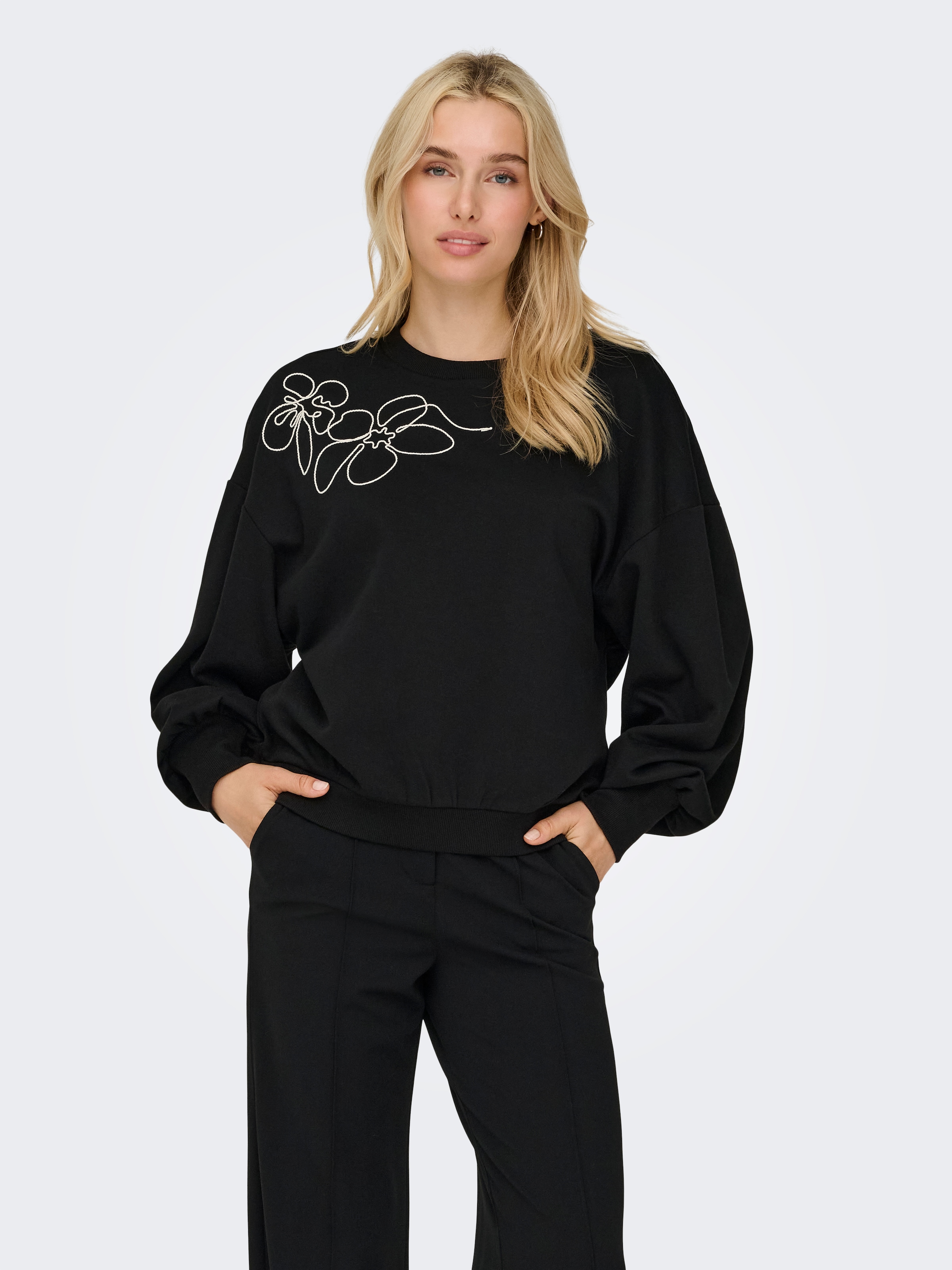 ONLY Sweatshirt "ONLBROOK L/S PEARL DETAIL CS SWT" günstig online kaufen