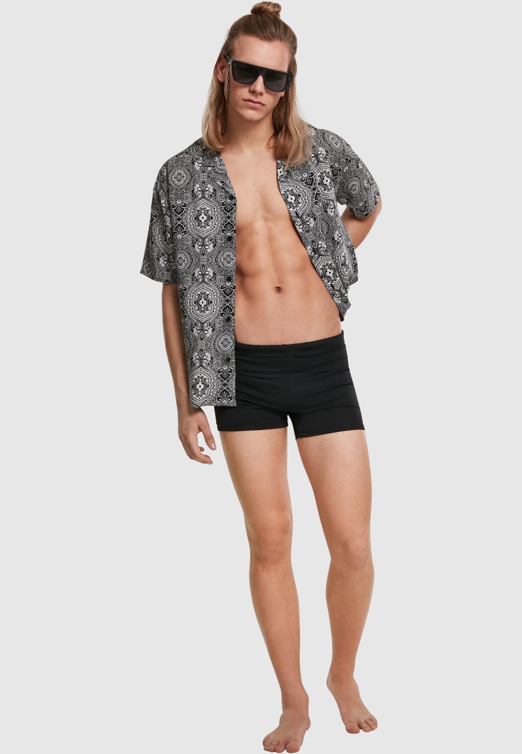 URBAN CLASSICS Badeshorts »Urban Classics Herren Basic Swim Trunk«