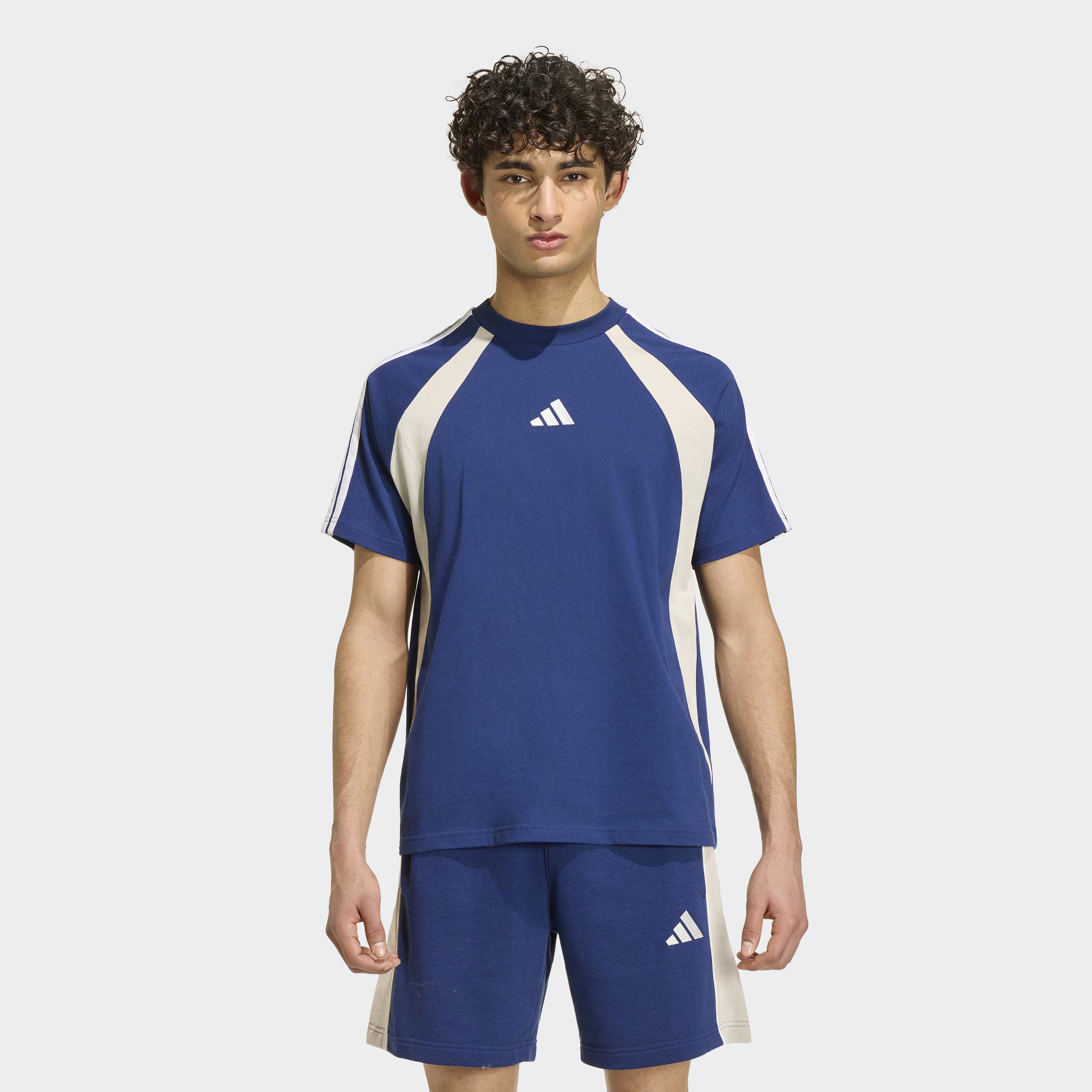 adidas Sportswear T-Shirt "M CB TEE" für Erwachsene, mit Rundhalsausschnitt, ohne Verschluss, aus Baumwolle
