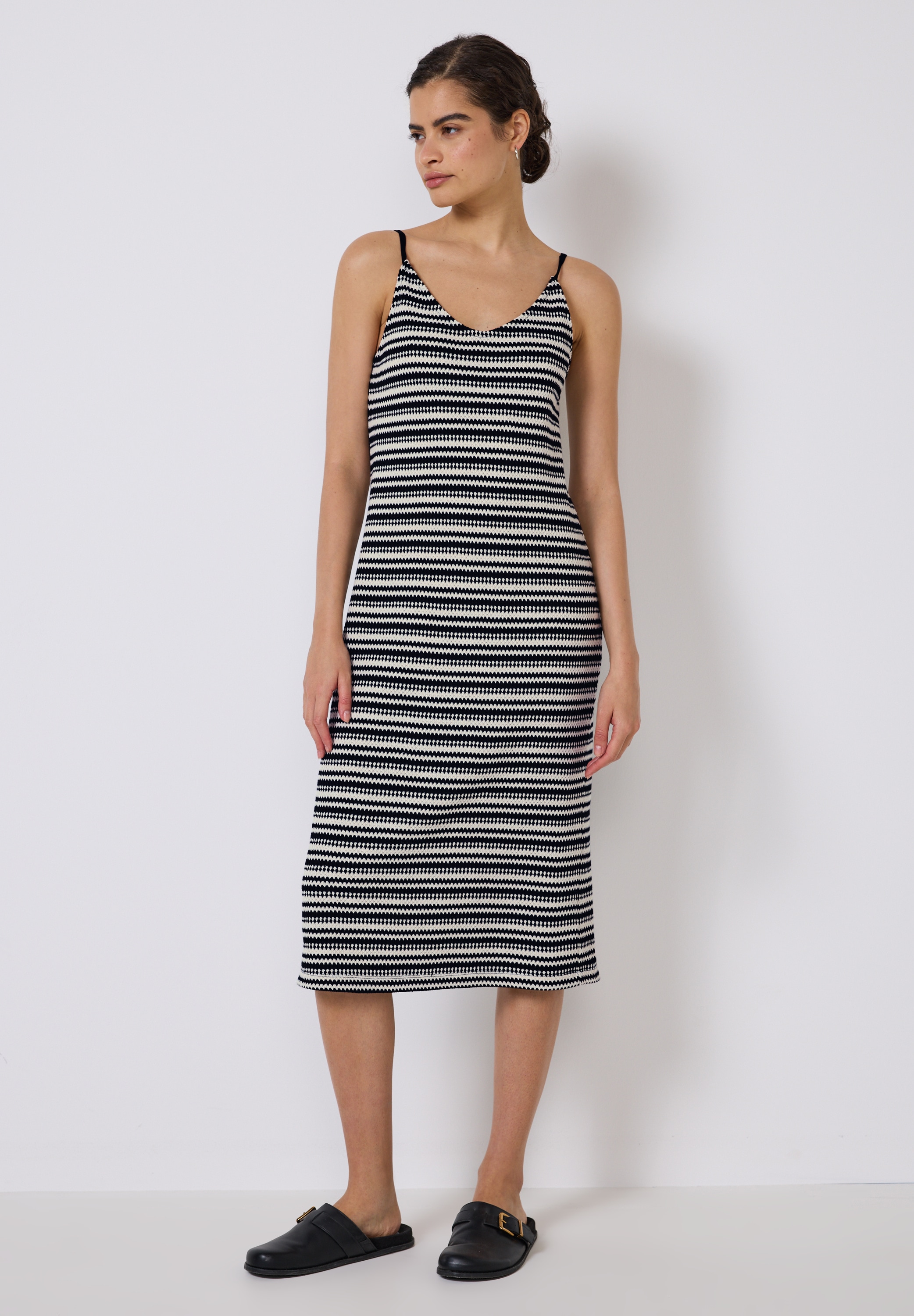 STREET ONE STUDIO Midikleid, soft und trageangenehm günstig online kaufen