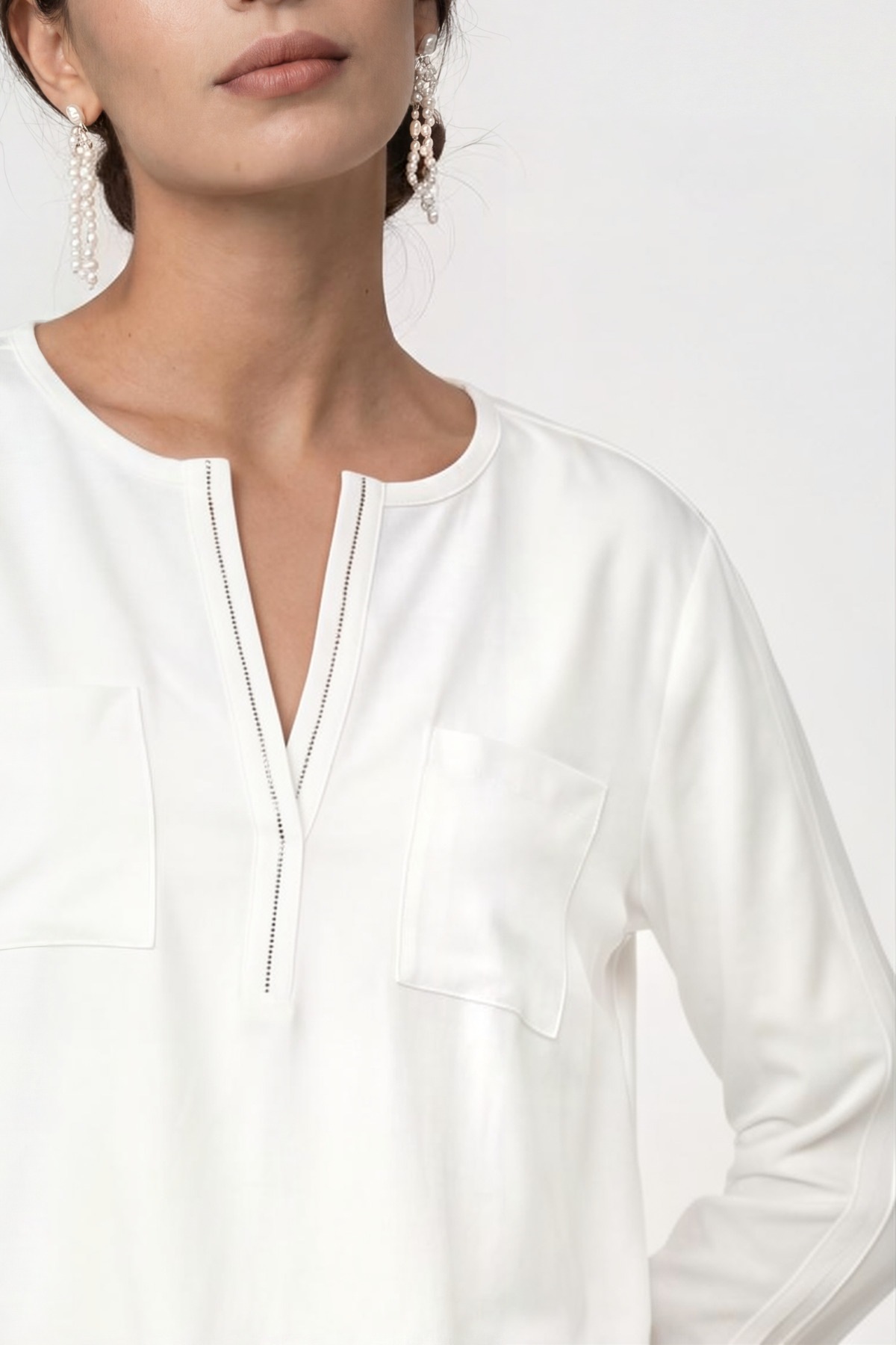 Monari Schlupfbluse »Schluse Basic Schmuck« Regular fit mit V-Ausschnitt