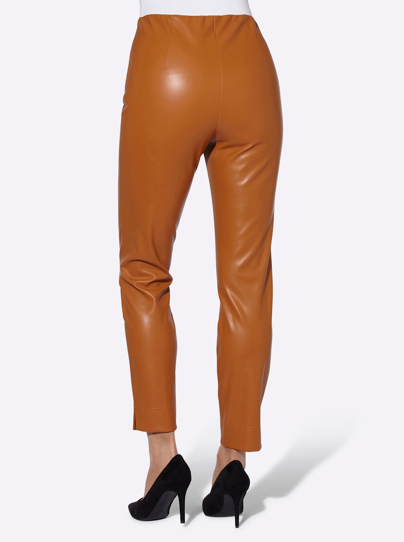 Thumbnail - Lady Lederimitathose