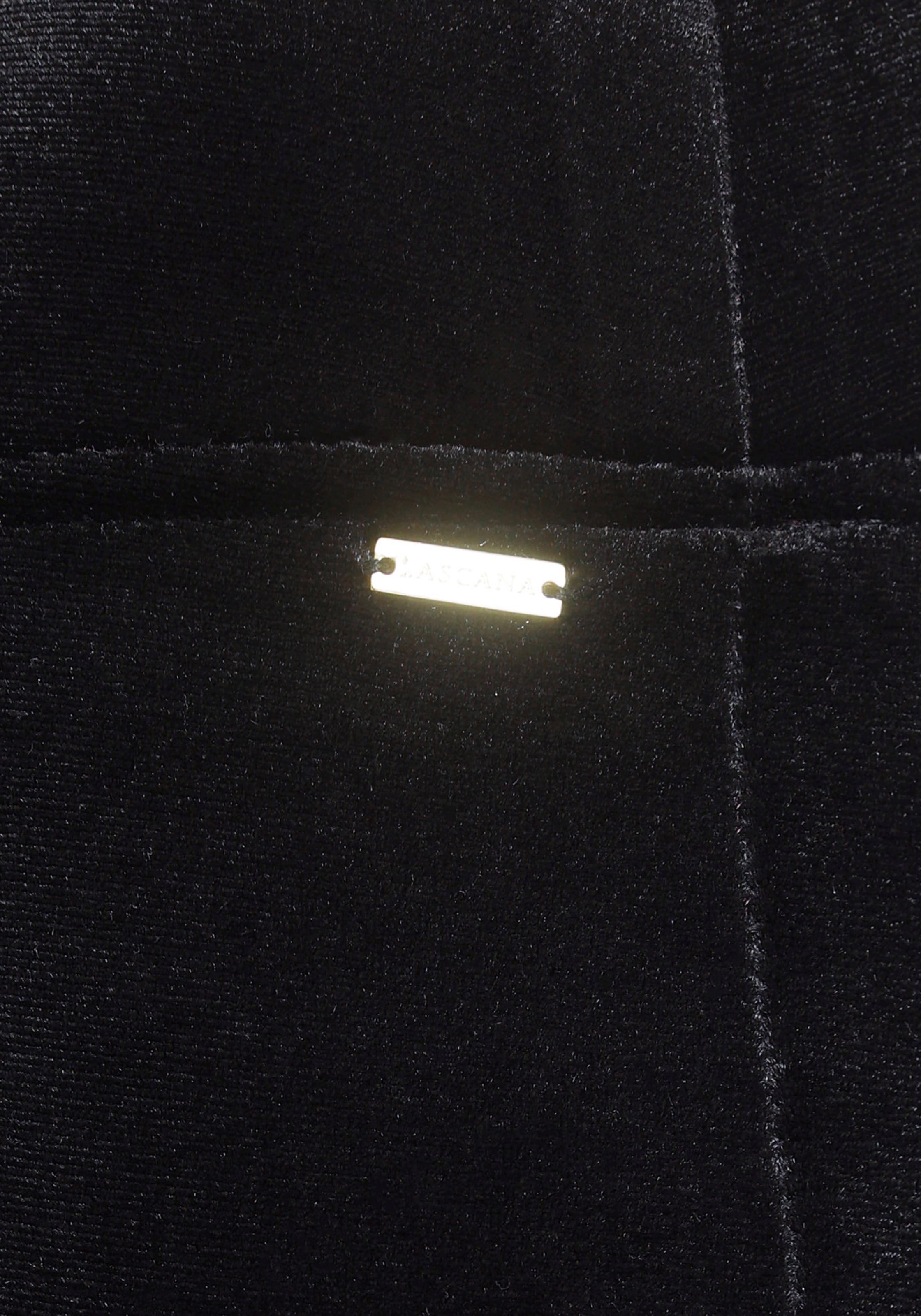 LASCANA Caprihose, in weicher, elastischer Samtoptik, Loungeanzug