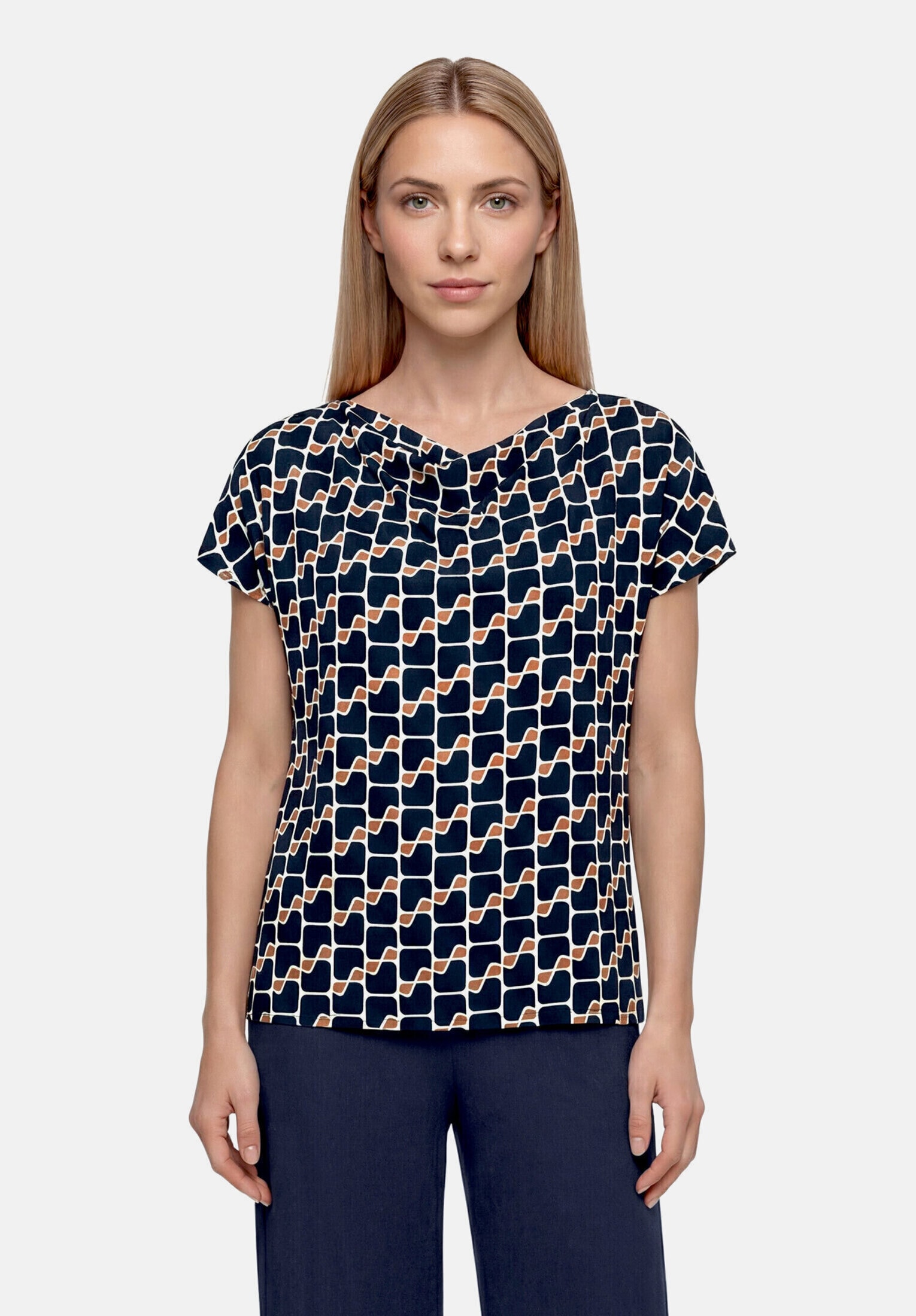 Betty Barclay Kurzarmshirt »Damen mit Wasserfallausschnitt« 1