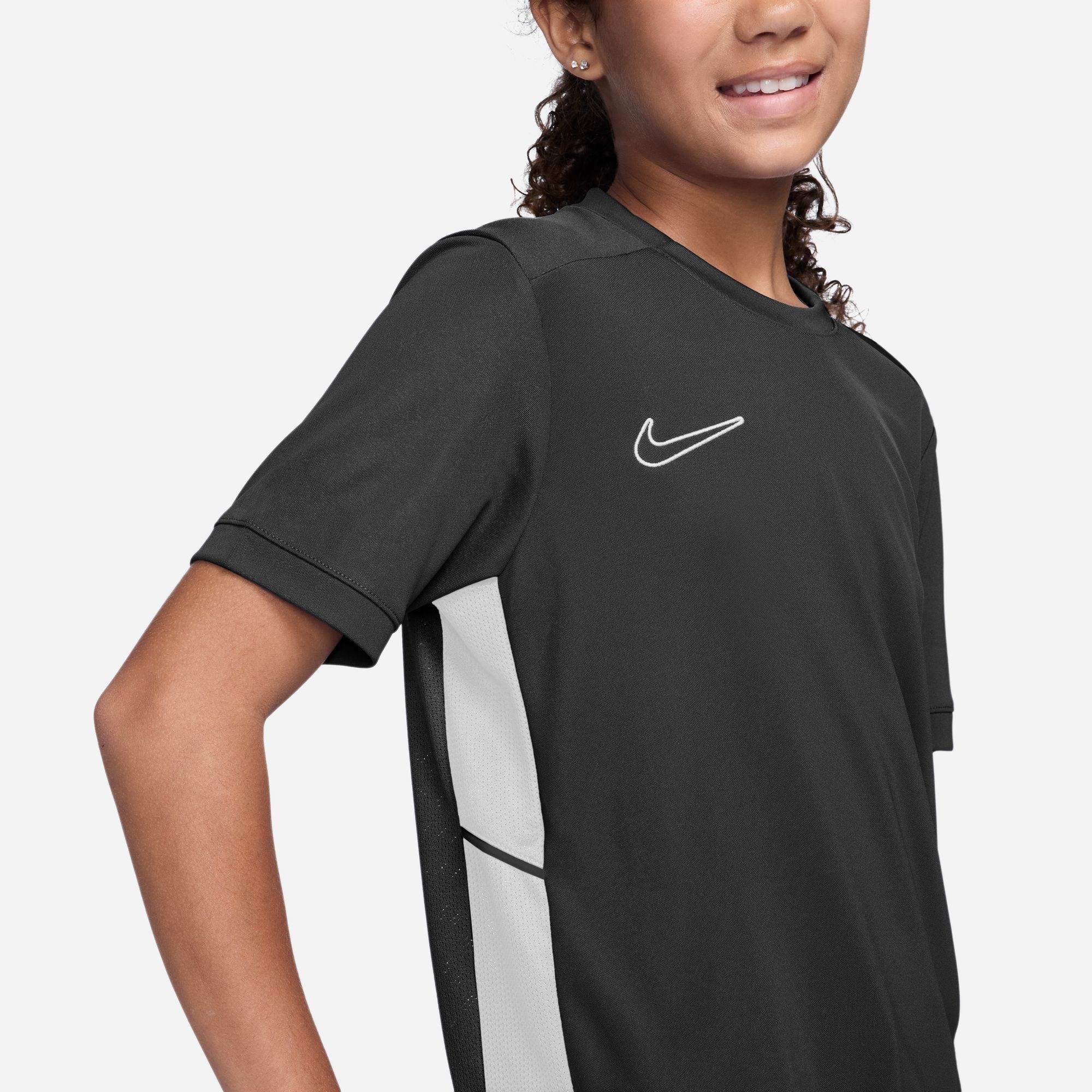 Nike Trainingsshirt »G NK DF ACD25 TOP SS -PD« sportlicher Stil, atmungsaktiv, schnell trocknend, aus Polyester