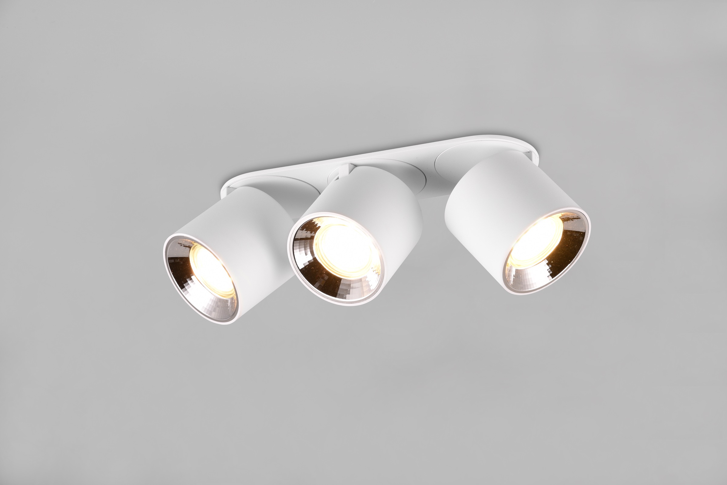 TRIO Leuchten Deckenleuchte »GUAYANA, Deckenspot 3-flammig exkl 3x GU10 max 10W Spot verstellbar« GU10 1 Stk. warmweiß - kaltweiß als Aufbauspot oder Einbauspot nutzbar Spot schwenkbar und drehbar