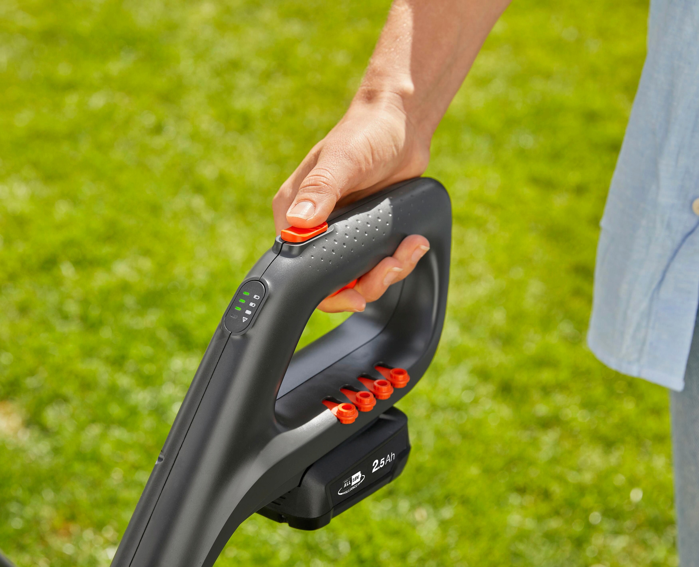 GARDENA Akku-Rasentrimmer »EasyCut 23/18V P4A Ready-To-Use Set«, (mit Akku und Ladegeät)
